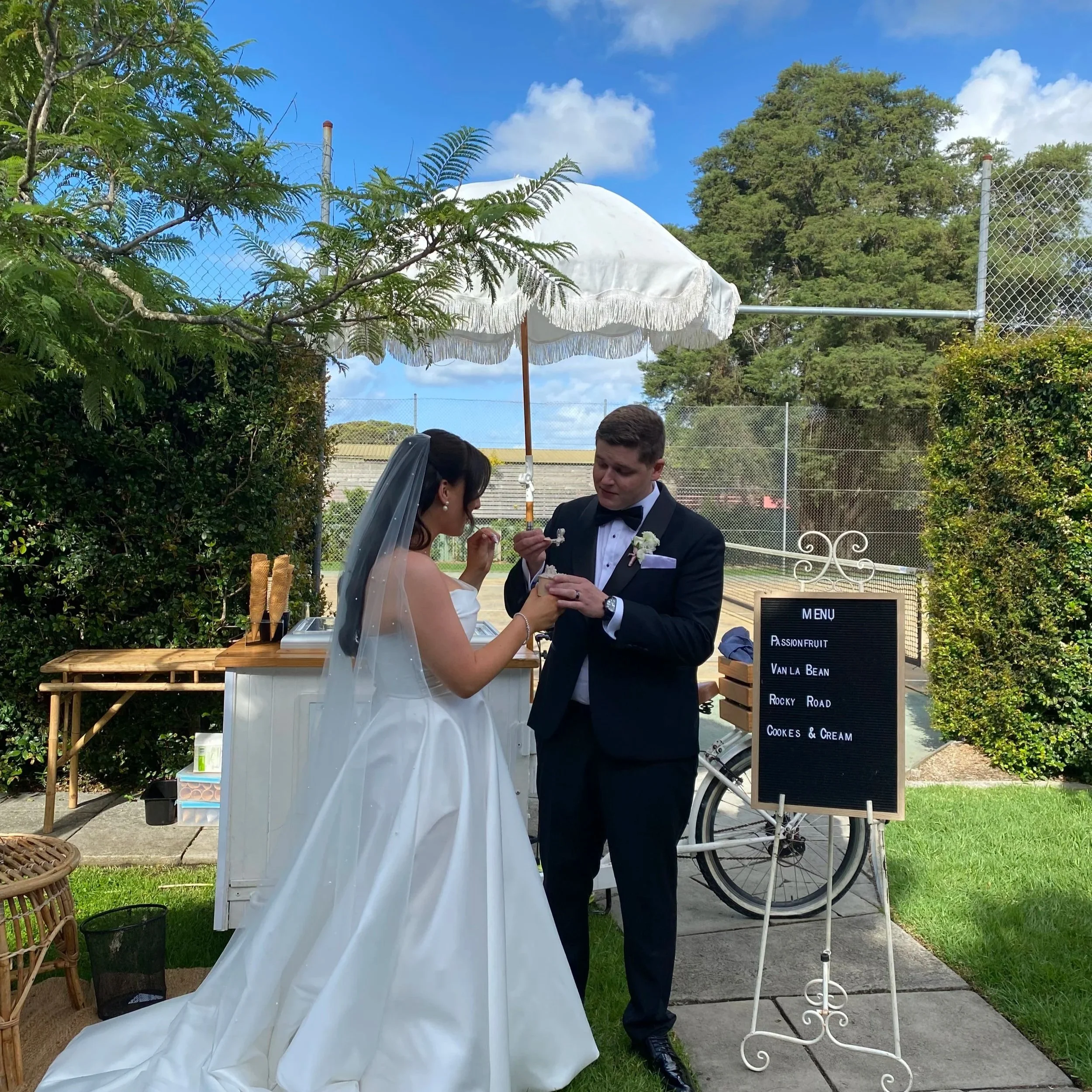 Wedding guests enjoying gelato at Ravensthorpe Estate