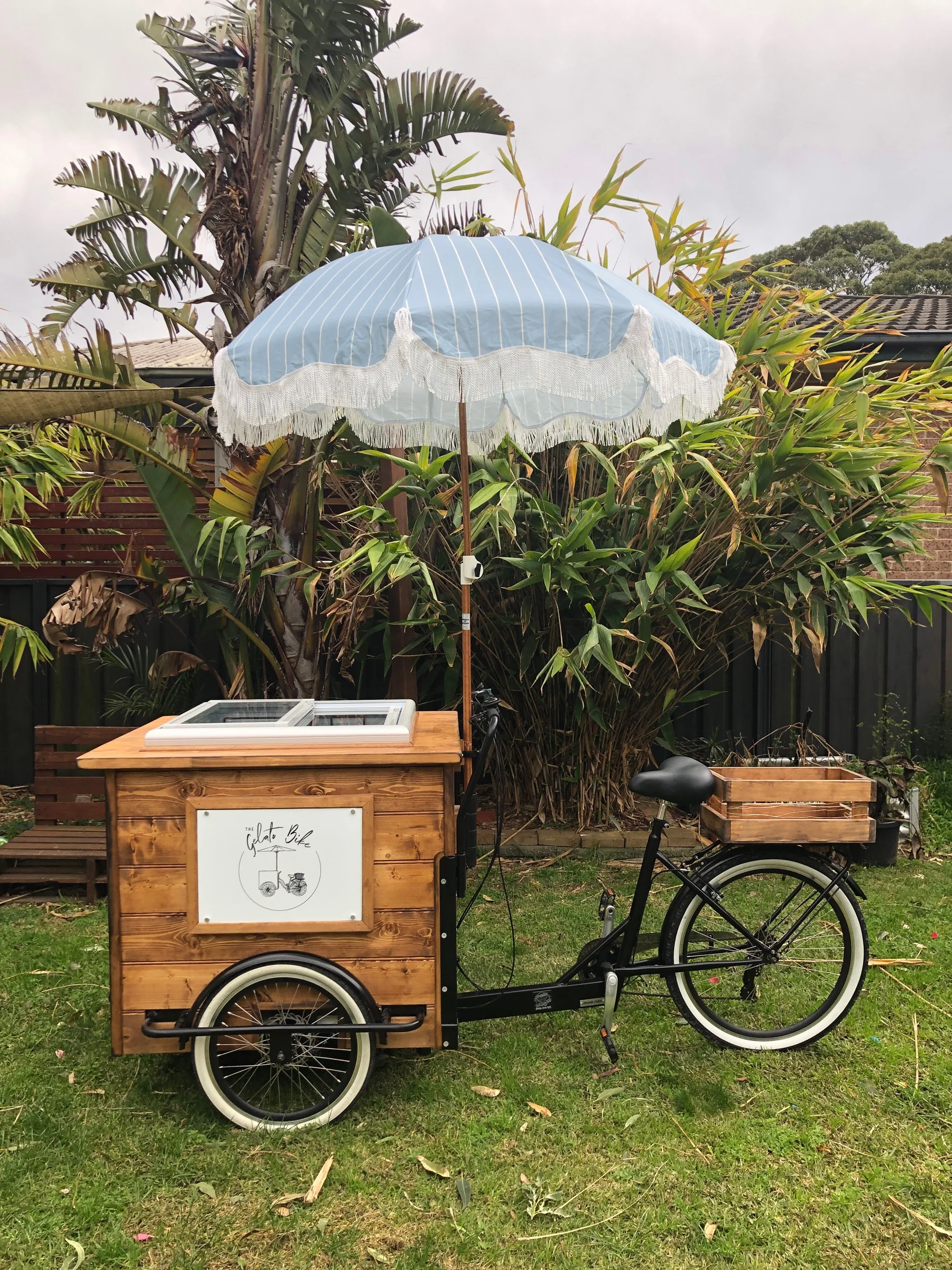 Timber gelato bike with blue umbrella for outdoor gelato catering in NSW