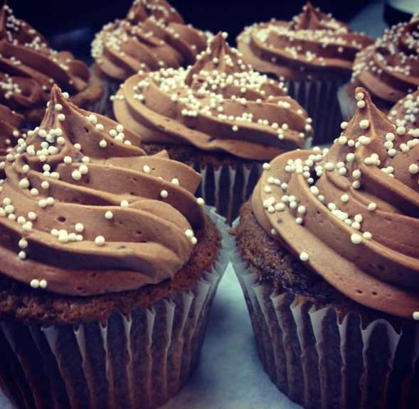 chocolate cupcakes-crop.jpg