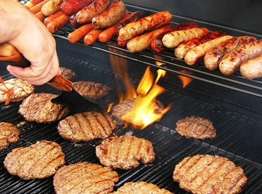 Did you know we can grill on site? This is a great way for you to be able to hangout with your guests while we handle the cooking, and also leave your guests taking about your party for years to come! Call us today and speak with one of our event coo