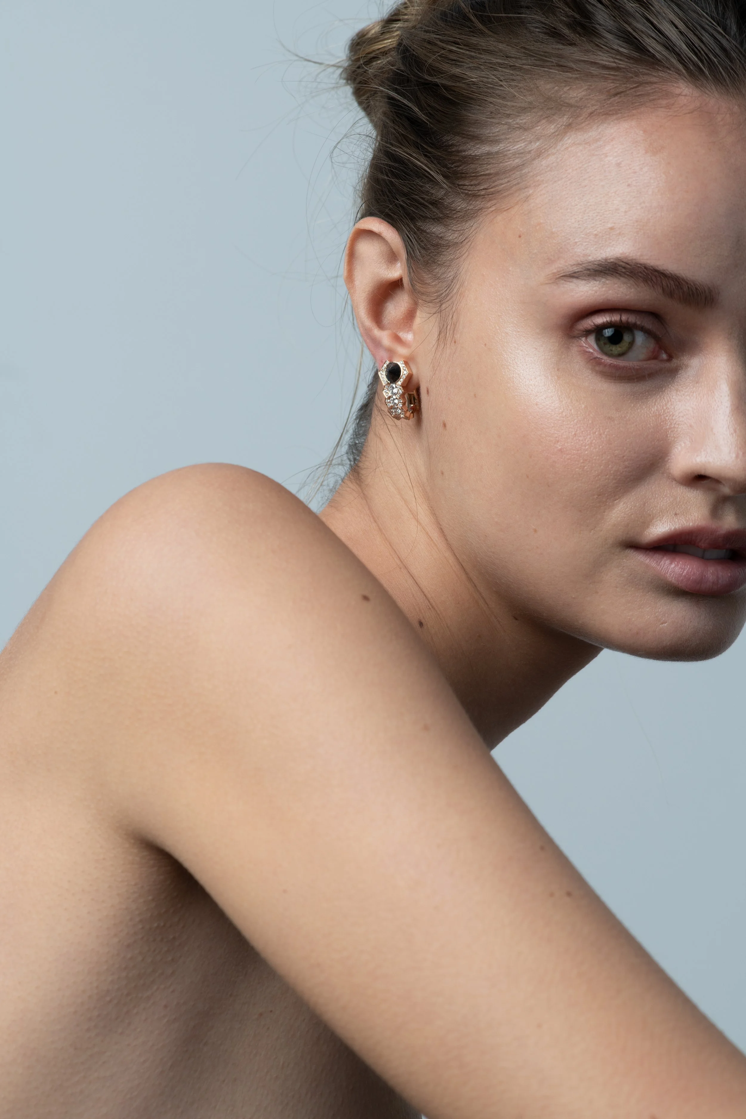 Vl_Cepher_Jewelry_Blonde1167_before.jpg