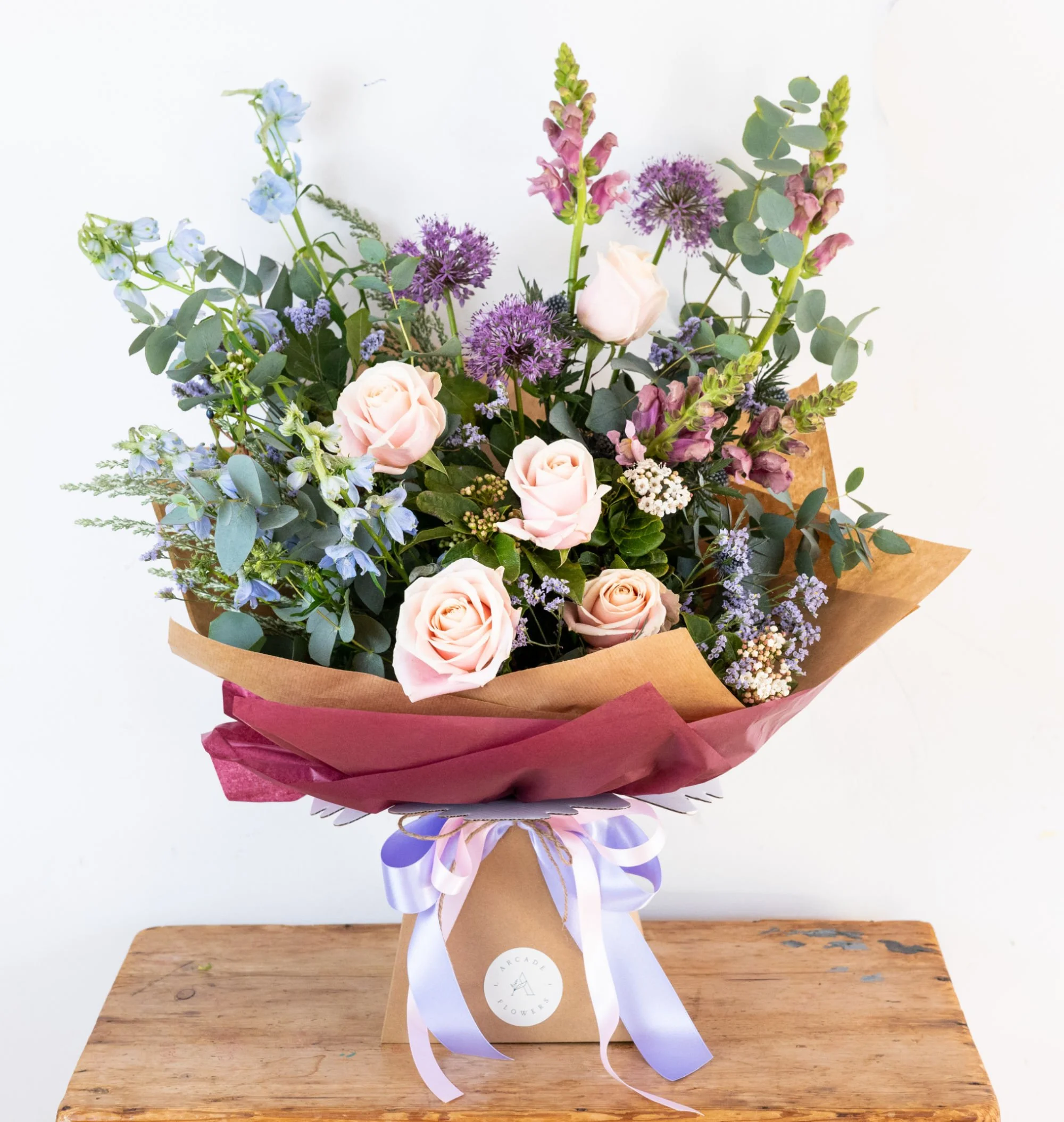 Valentine's Day Flowers Roses Delivered in Ringwood, Verwood — Arcade