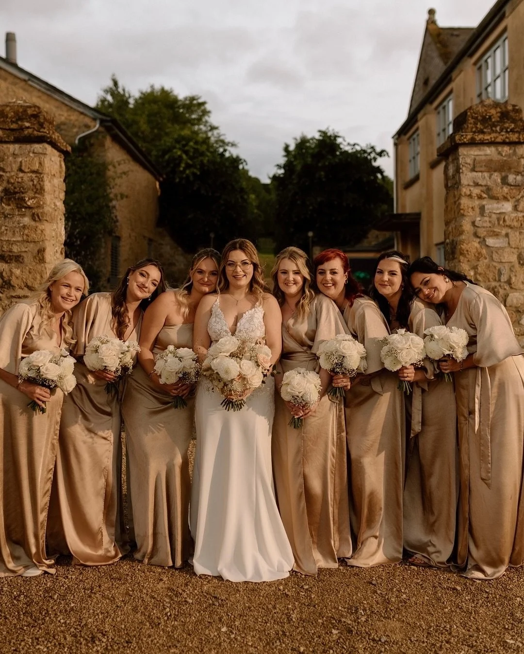 Verity and her bridesmaids... we love these images of the golden girls at golden hour! 
Photography: @laura.dean.photography
Planning &amp; Styling: Danielle at @bellissimoweddings
Venue: Cheddington Estate
Table Styling: @thewhitechaircompany
Cake: 