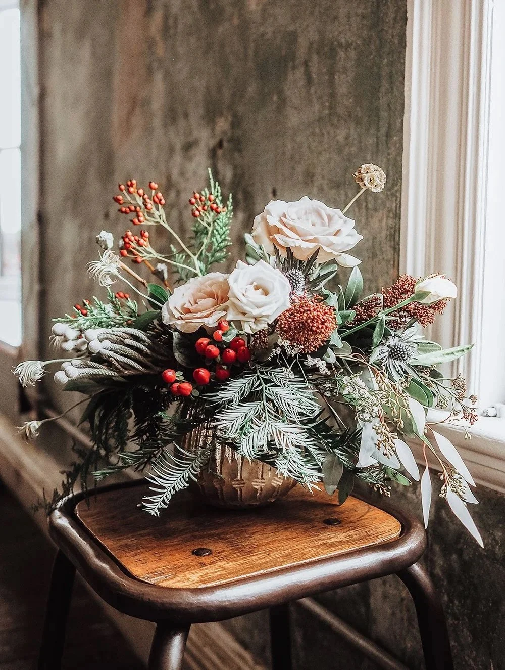Luxury Christmas flowers and festive botanical styling