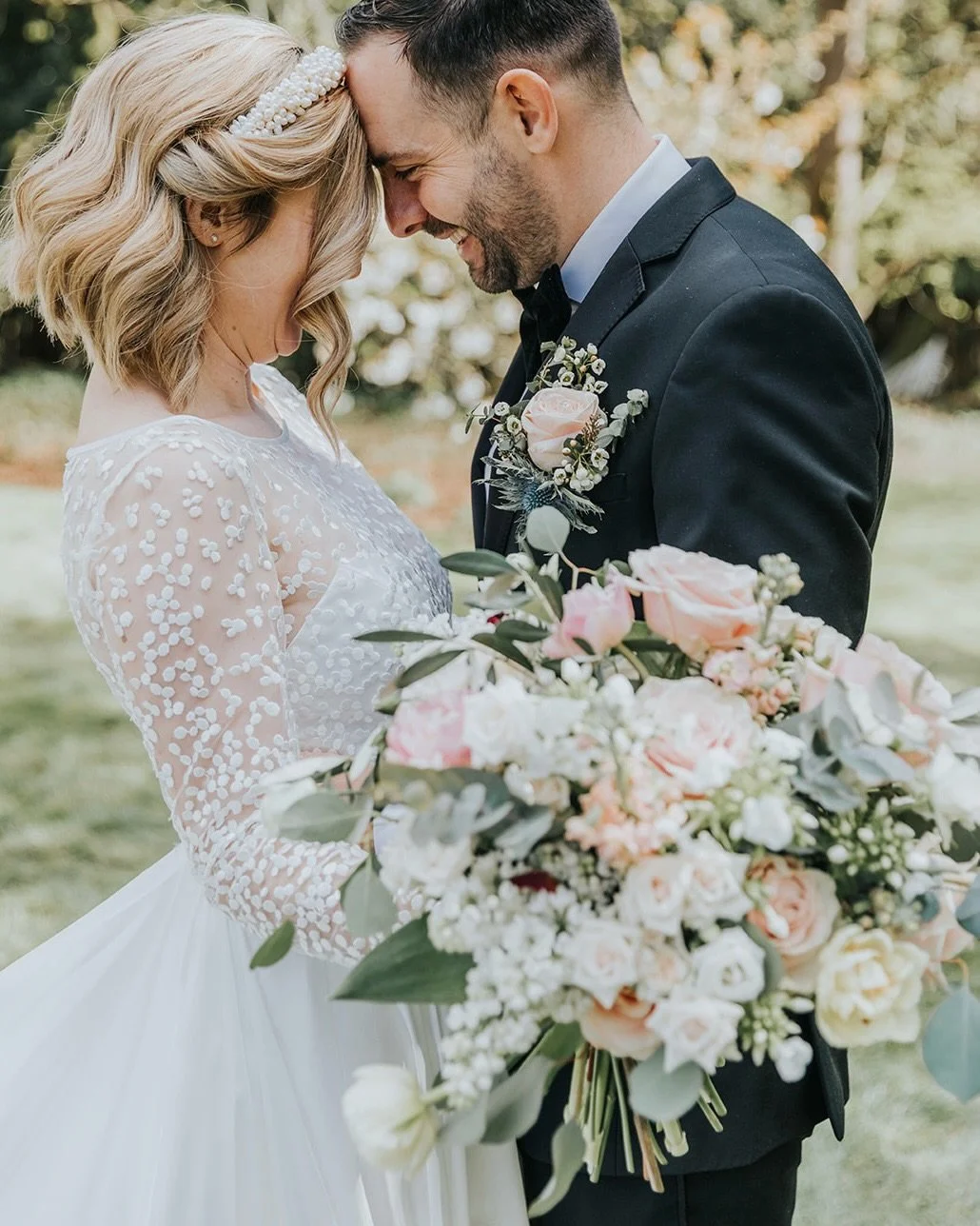 We&rsquo;re taking bookings for 2027 and 2028... head on over to our website to our new Wedding Flower Design Guide - an inspiration brochure made to help you start planning the bridal flowers of dreams! Find it via the link in Stories or via our web