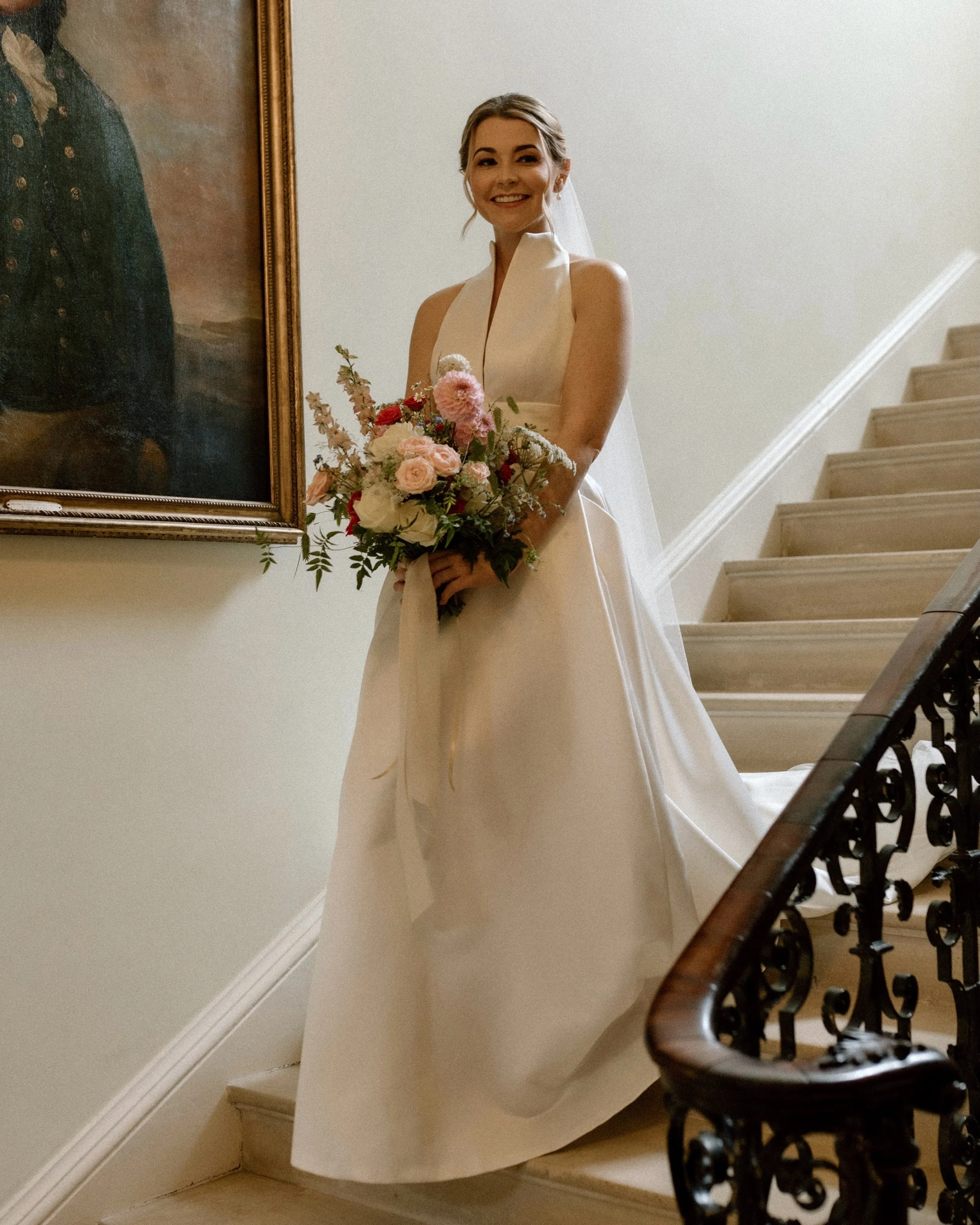 Beautiful Imogen and her romantic summer-toned bouquet full of soft movement and texture. If ever there were a way to descend the stairs...
Photography @laura.dean.photography
Venue @camehousedorset
Planning &amp; Styling @bellissimoweddings
Flowers 