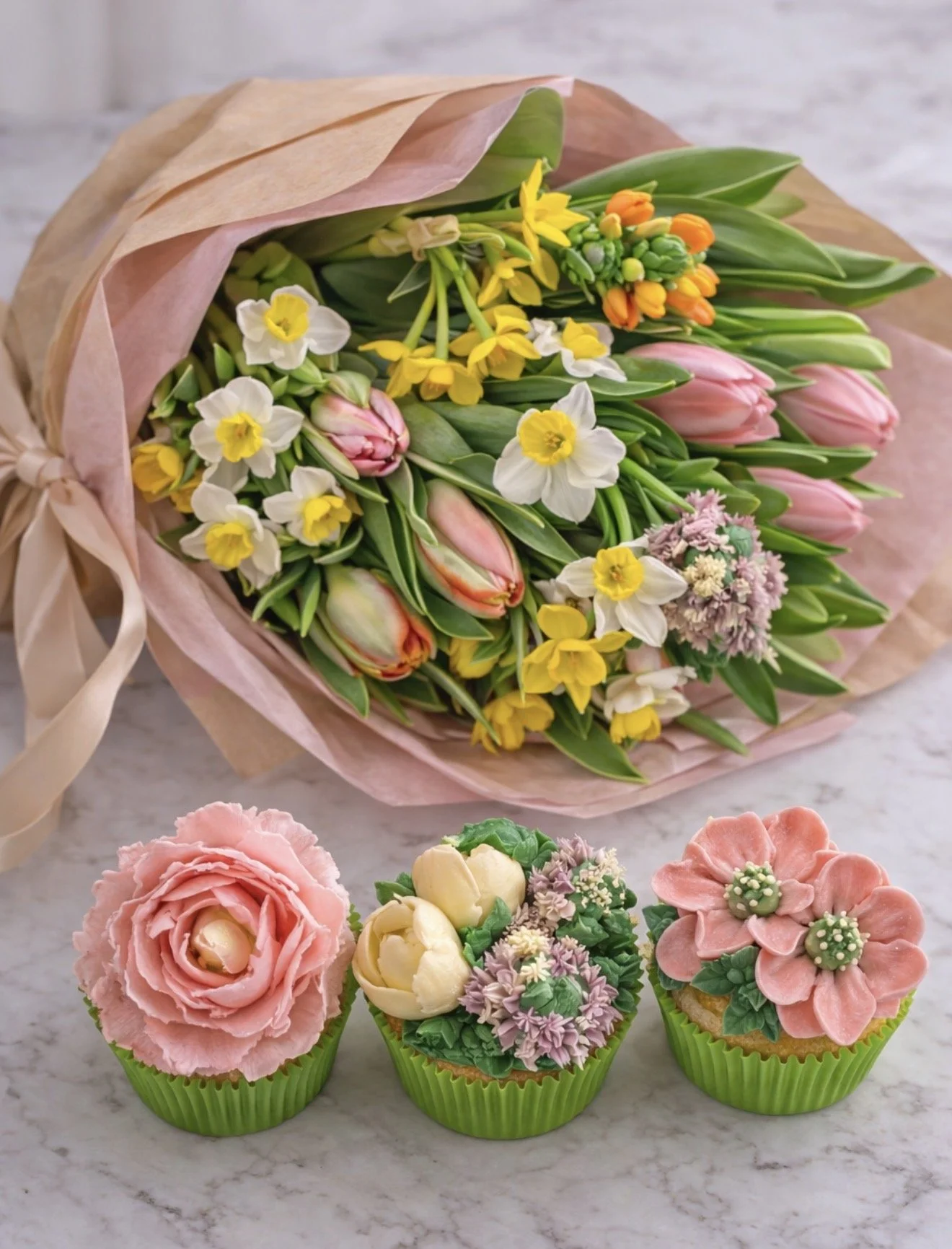 FRESH WRAP AND CUPCAKES