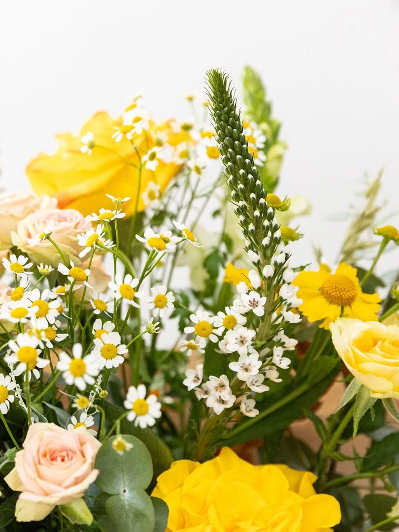 Sunshine Smile, Fresh Flower Bouquet, Detail View.
