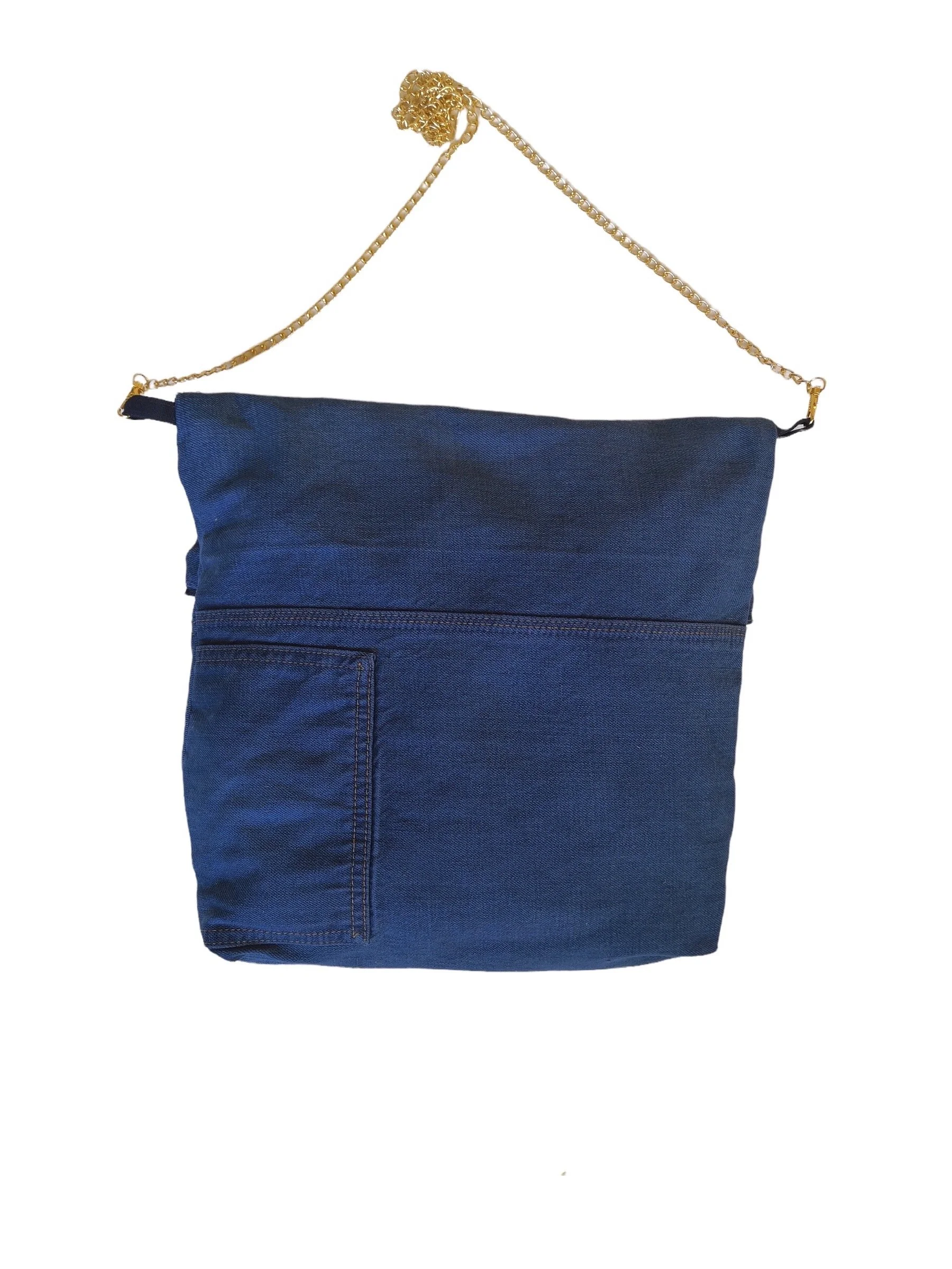 Nuvola 6 - retro.JPG