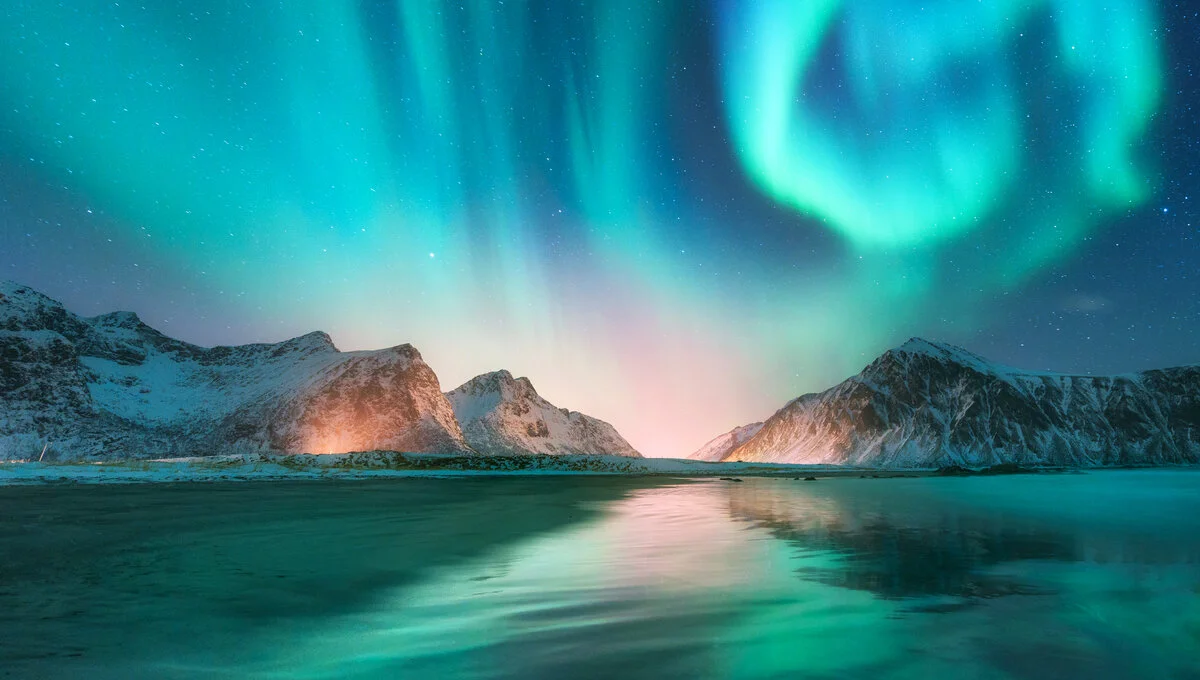 62475-northern-lights-cruises-lofoten-norway.jpg