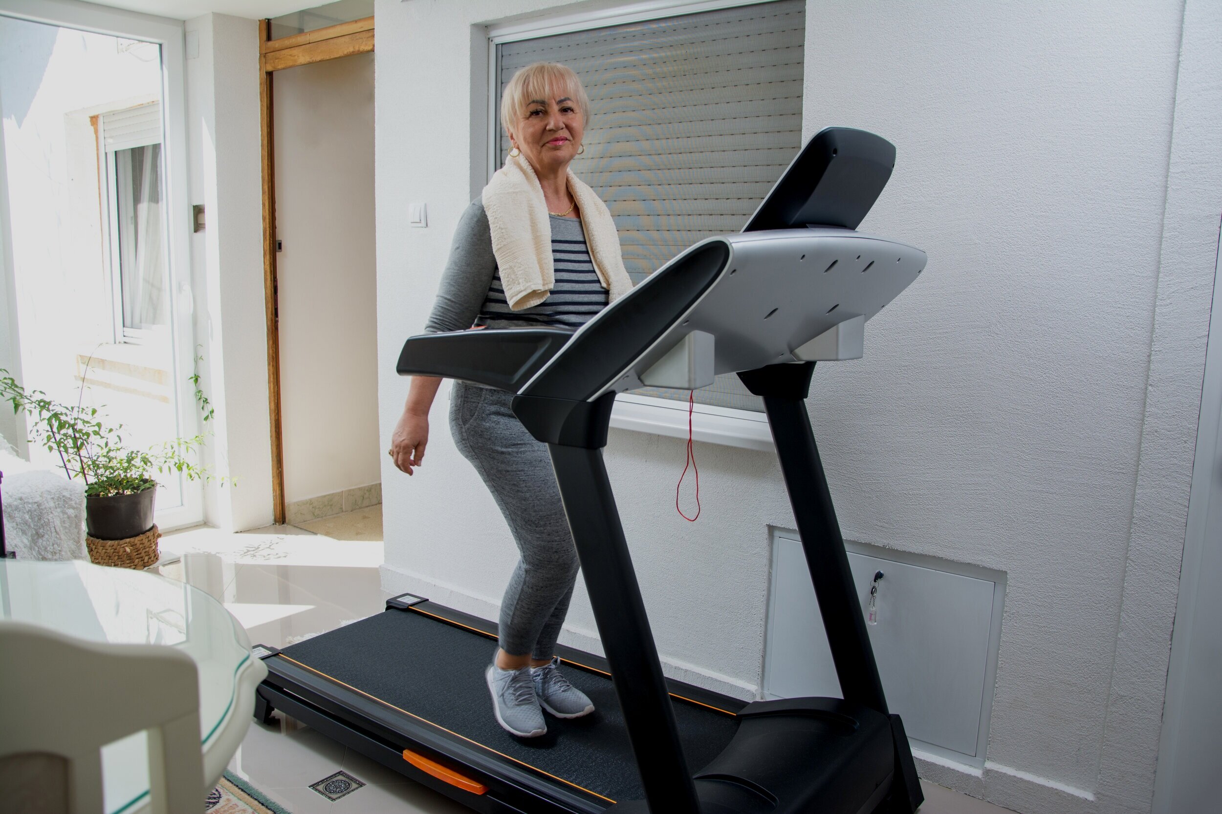Top 10 Features to Look for in a Treadmill — 99Walks