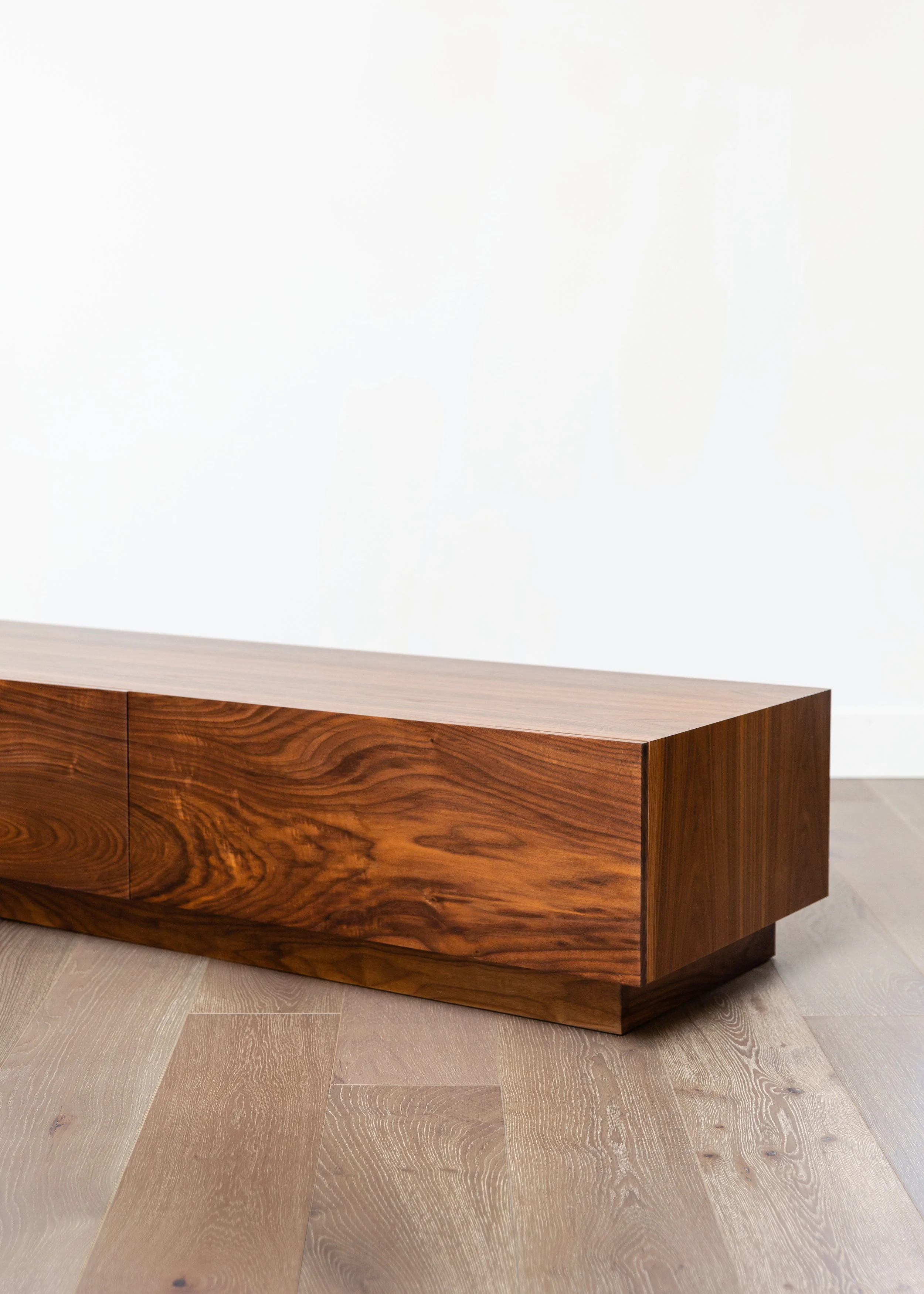 38-furniture.jpg