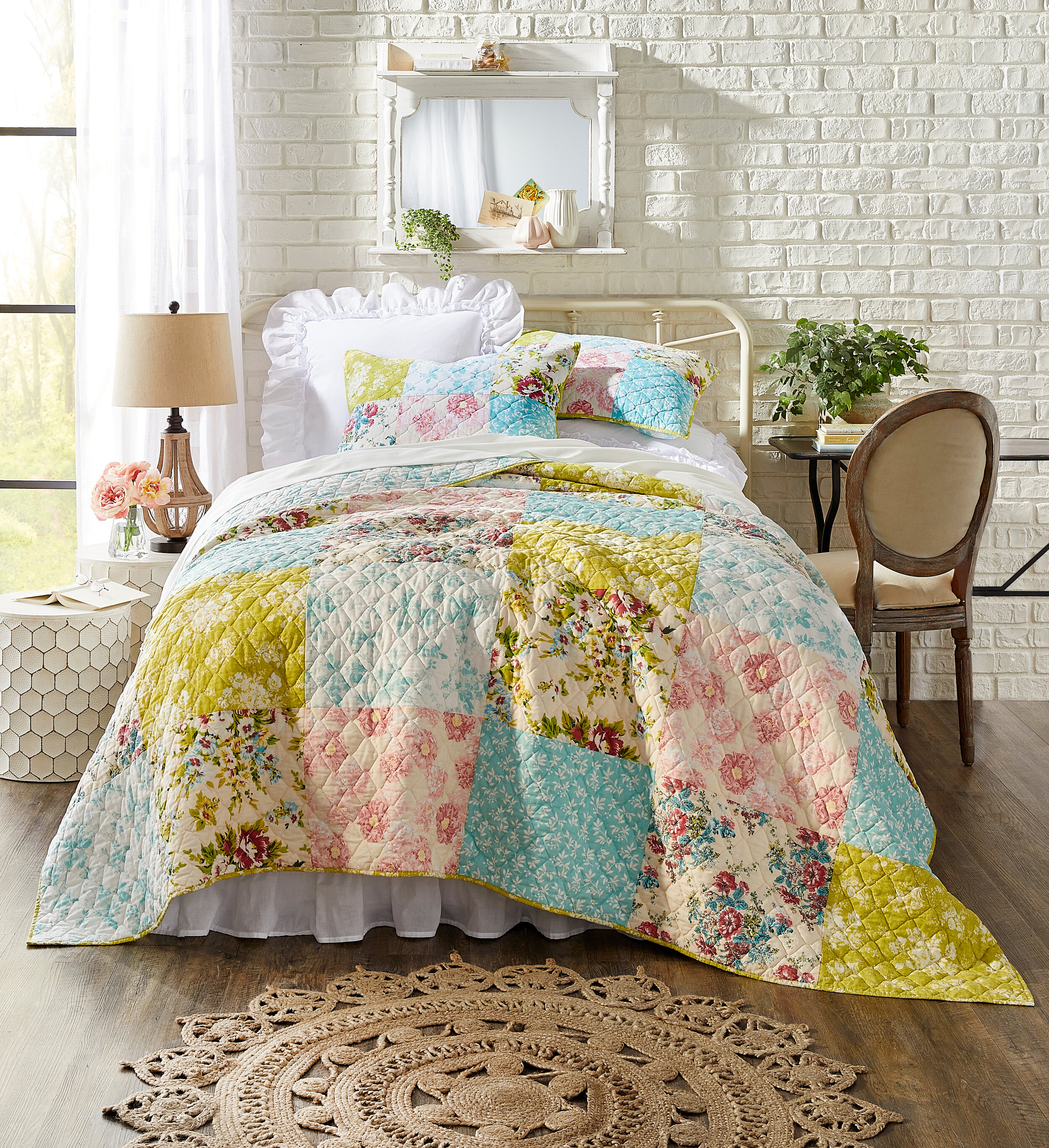 07CountryDoor_Bed2 copy.jpg