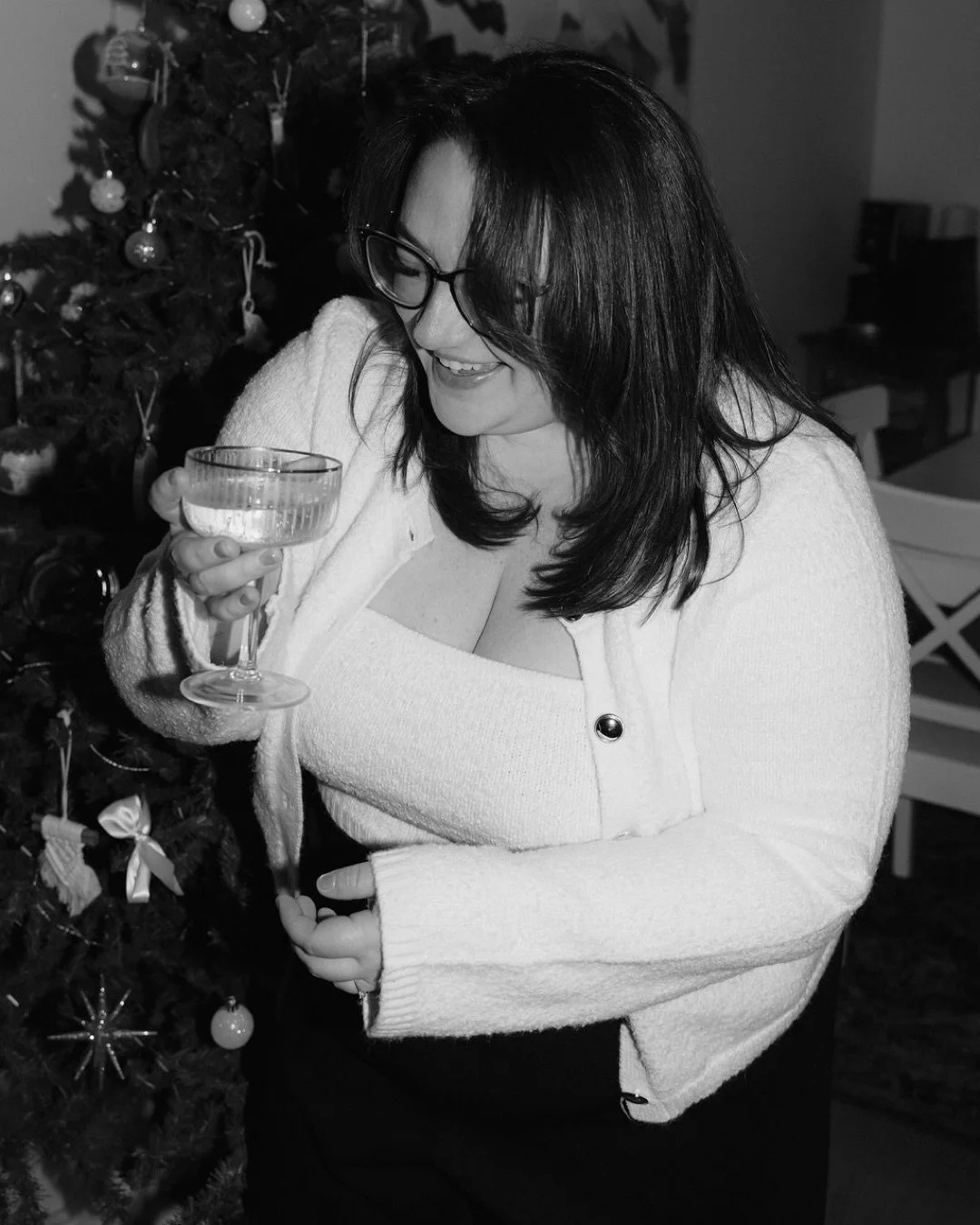 Allo 2026 👋🏻

C&rsquo;est avec beaucoup de positivisme, d&rsquo;ambition et d&rsquo;excitation que je commence la nouvelle ann&eacute;e! J&rsquo;ai de beaux projets qui m&rsquo;attente et je me sens pr&ecirc;te &agrave; relever de nouveaux d&eacute