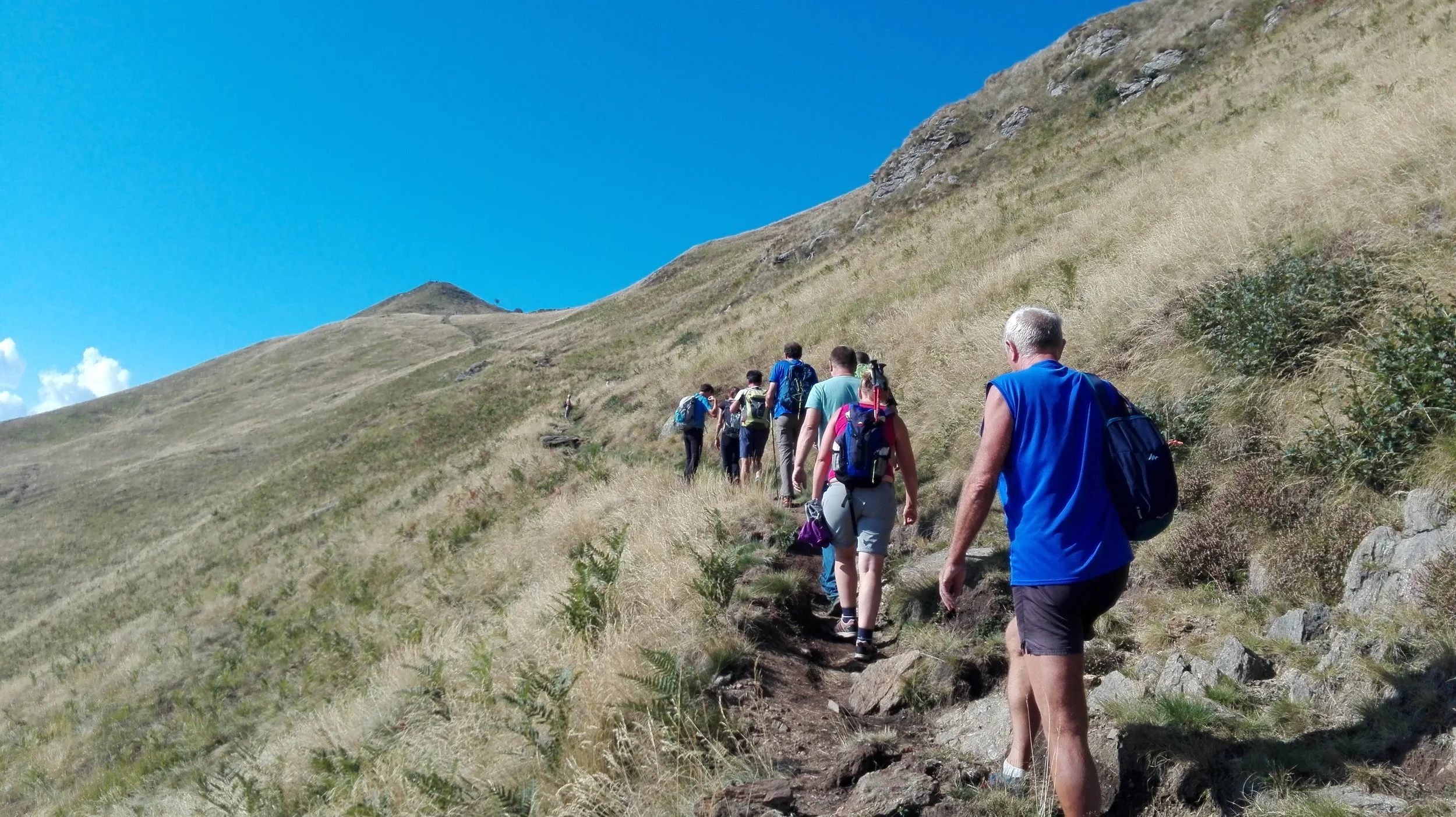 Hikingcomolake_crocedimuggio2.jpg