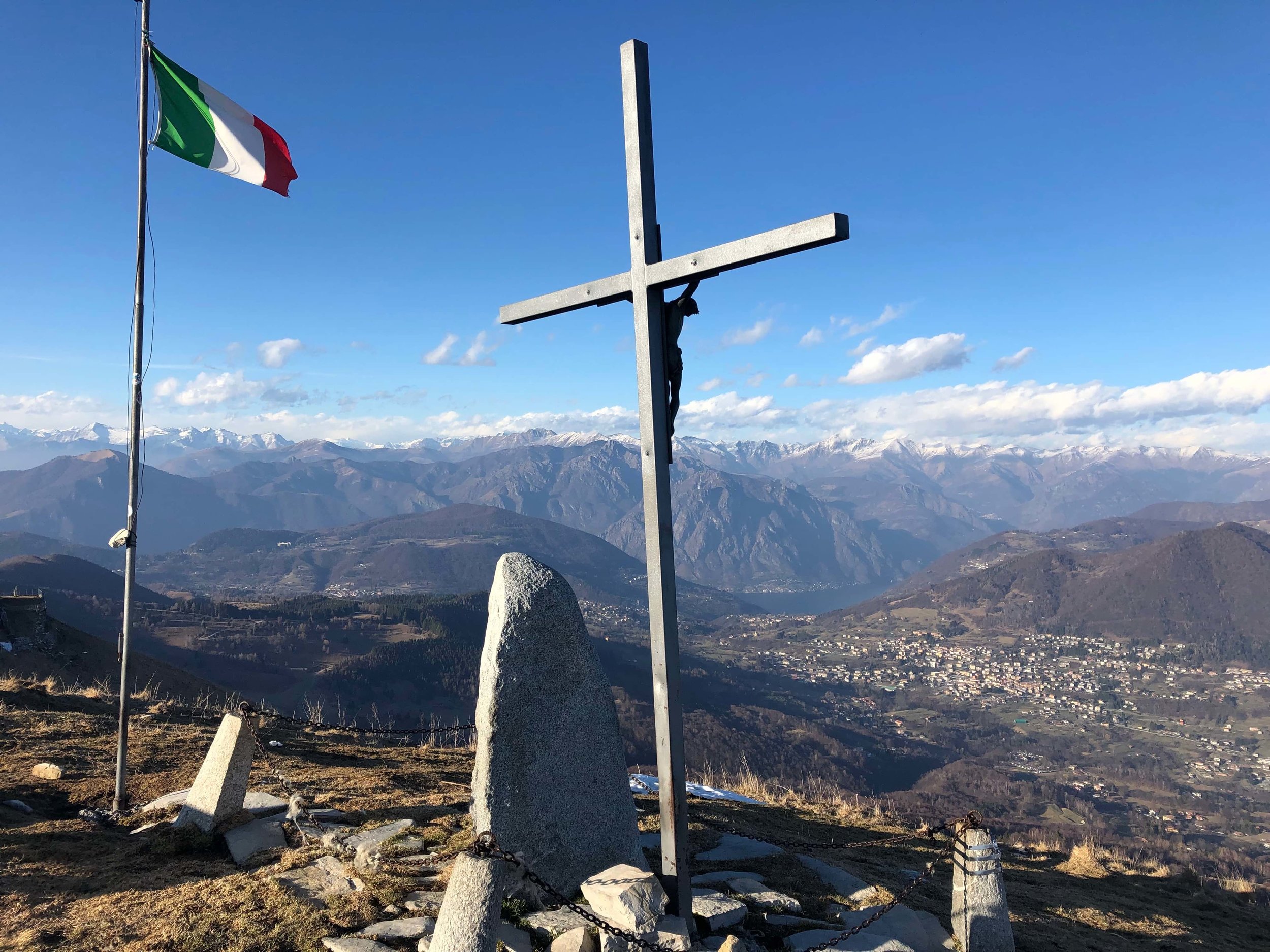 ValleIntelvi_pizzodellacroce_hikingcomolake LR.jpg