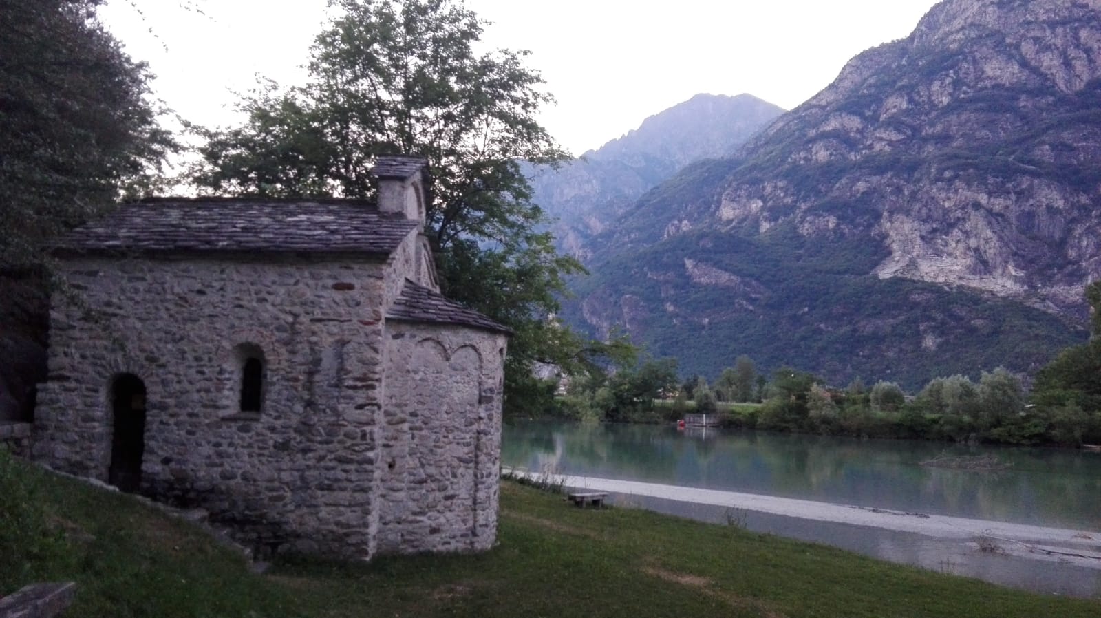 Sanfedelino_hikingcomolake_6.jpeg