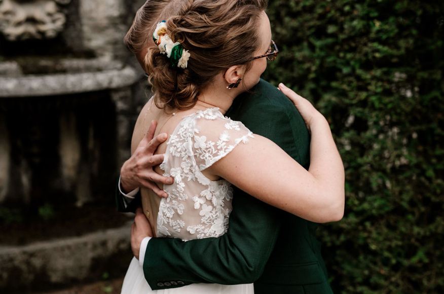 CHOISIR SON BIJOU DE CHEVEUX: LES BONNES QUESTIONS A SE POSER