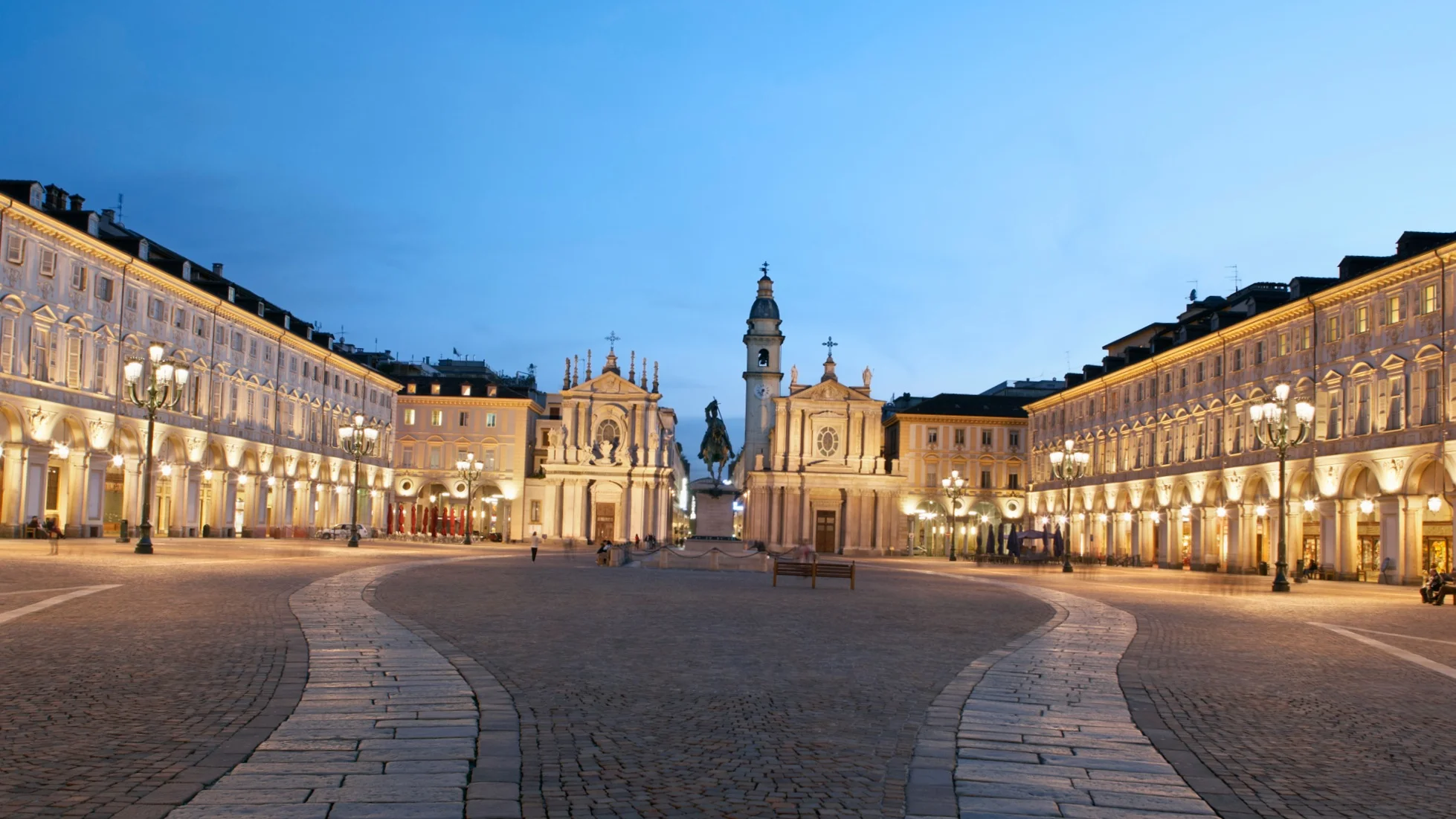 Turin+AMP.jpg
