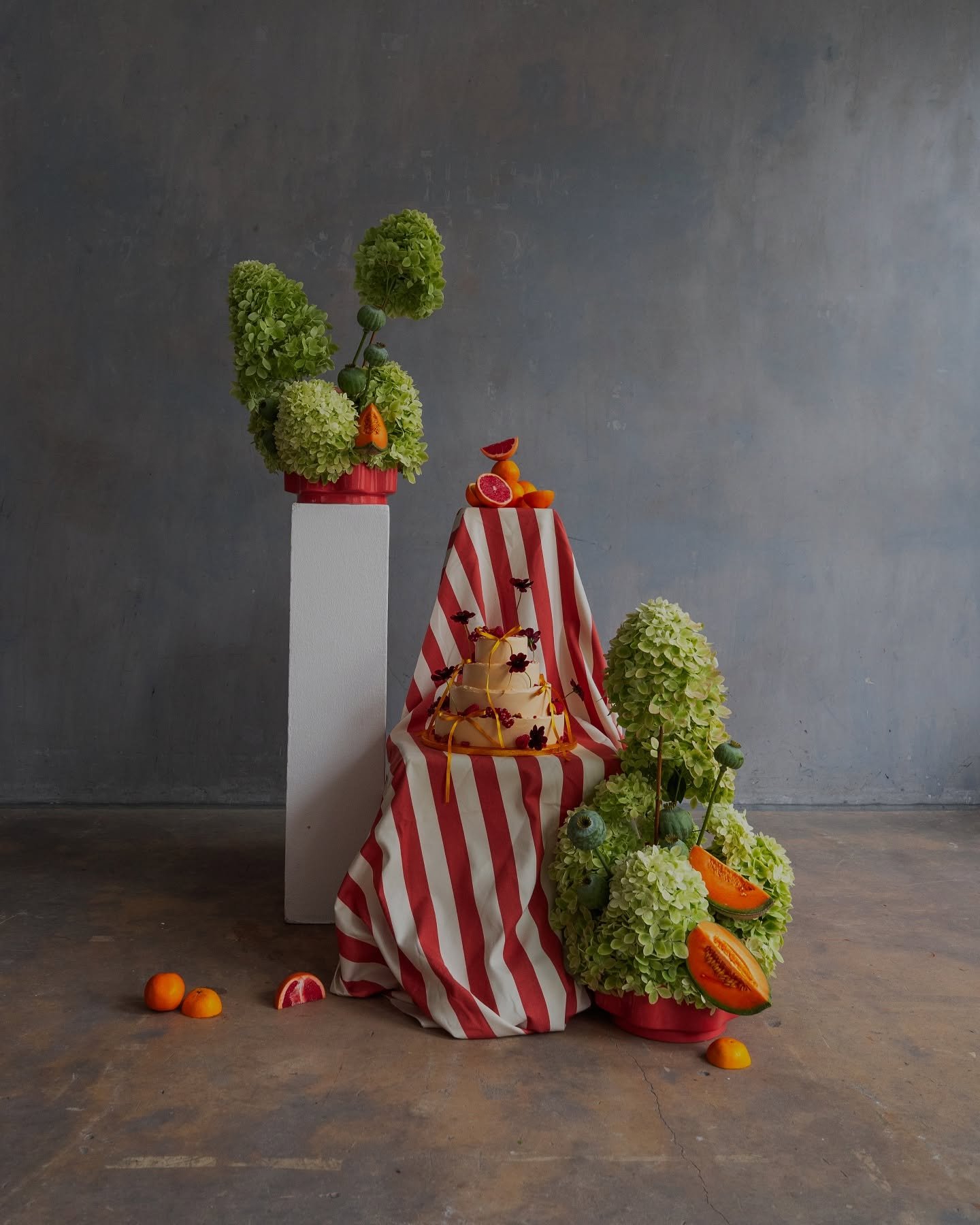 There is something about Striped fabric and Hydrangeas that make nus think of long summer evenings and weddings in the sun.

@the_house_of_artz
@mistralweddings 
@lifeofpieamsterdam

.

#weddingflorist #weddingflowers #wedding #florist #flowers #wedd