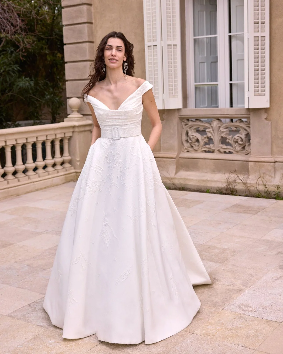 Arriving soon, pieces from the Jesus Peiro 2027 collection 'Ovalo'.
Beautiful silks, jacquards and architectural necklines.

We can't wait for our brides to be able to try them.

@jesuspeiroofficial