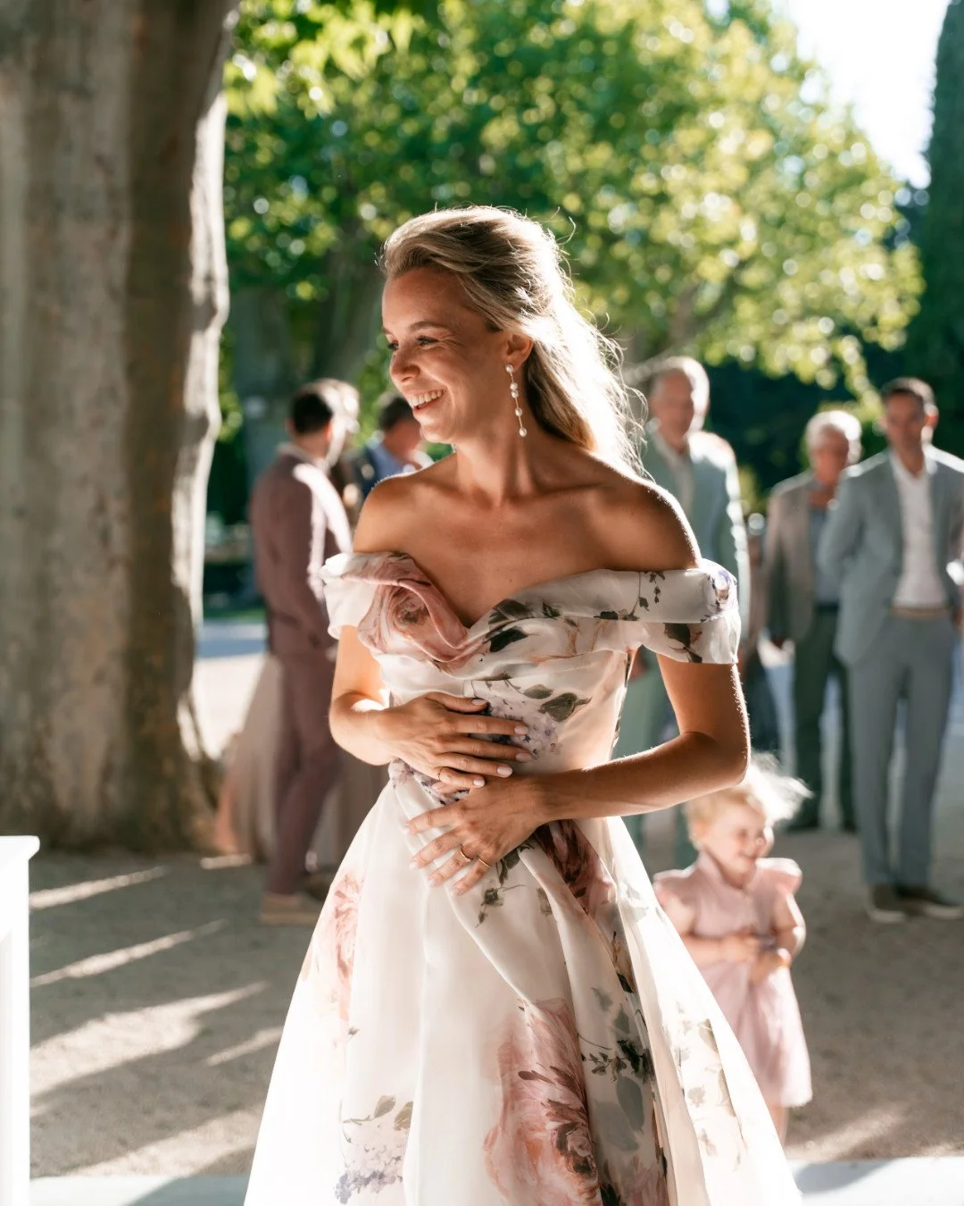 The perfect dress for a welcome party in Provence....

Rosanne chose our 'Flora' gown for her first bridal look. A structured corset with a floral silk organza draped to perfection and light as a feather.

More of this wonderful wedding coming soon!!