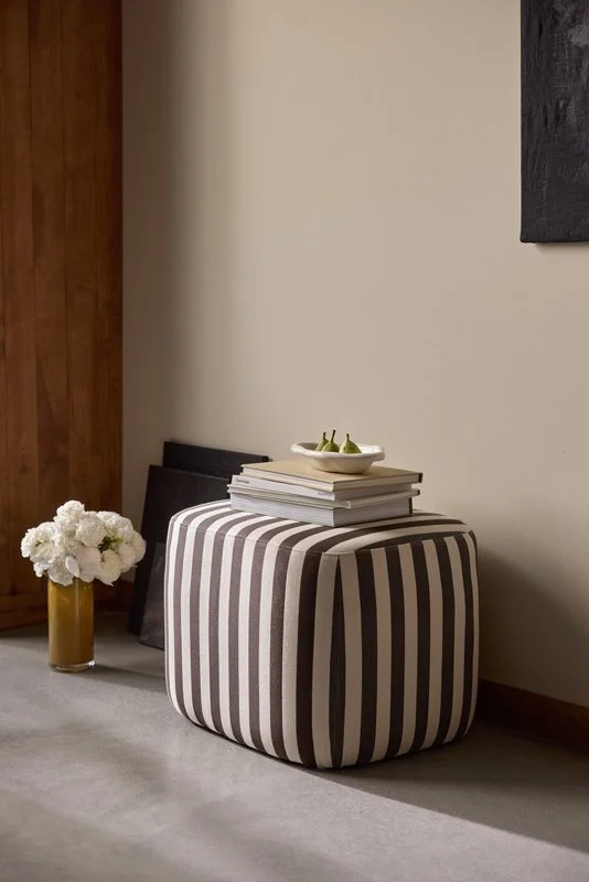 2505_ÅhlénsHöst_VardagsrumPuff_10_031.jpg