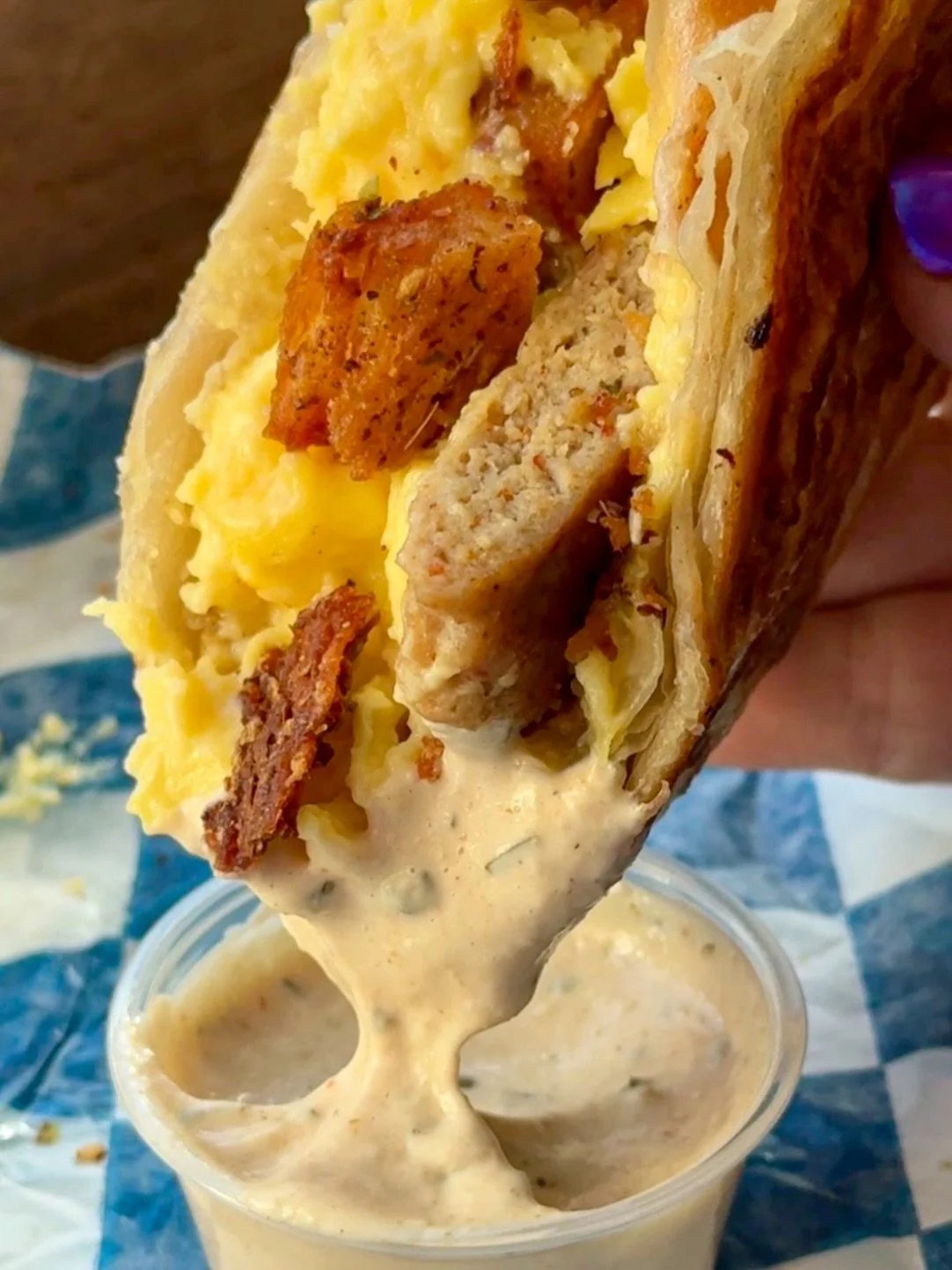 TGIF.
📍: @edithsbk 
.
.
.
.
#edithssandwichcounter #westvillageeats #nyceat #itsmostlybec #breakfastsandwich