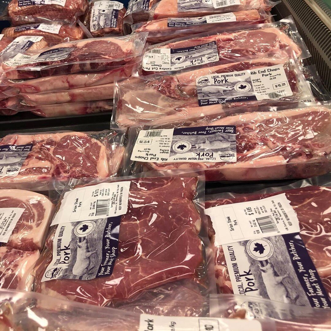 It's Sunday again, which means that our FLASH SALE is on today! Stop by our booth at the @calgaryfarmersmarket or into our #YYC #SpraggsMeatShop location to get your hands on $10 packages of #porkchops while supplies last. 

#yyc #yycnow #yycliving #