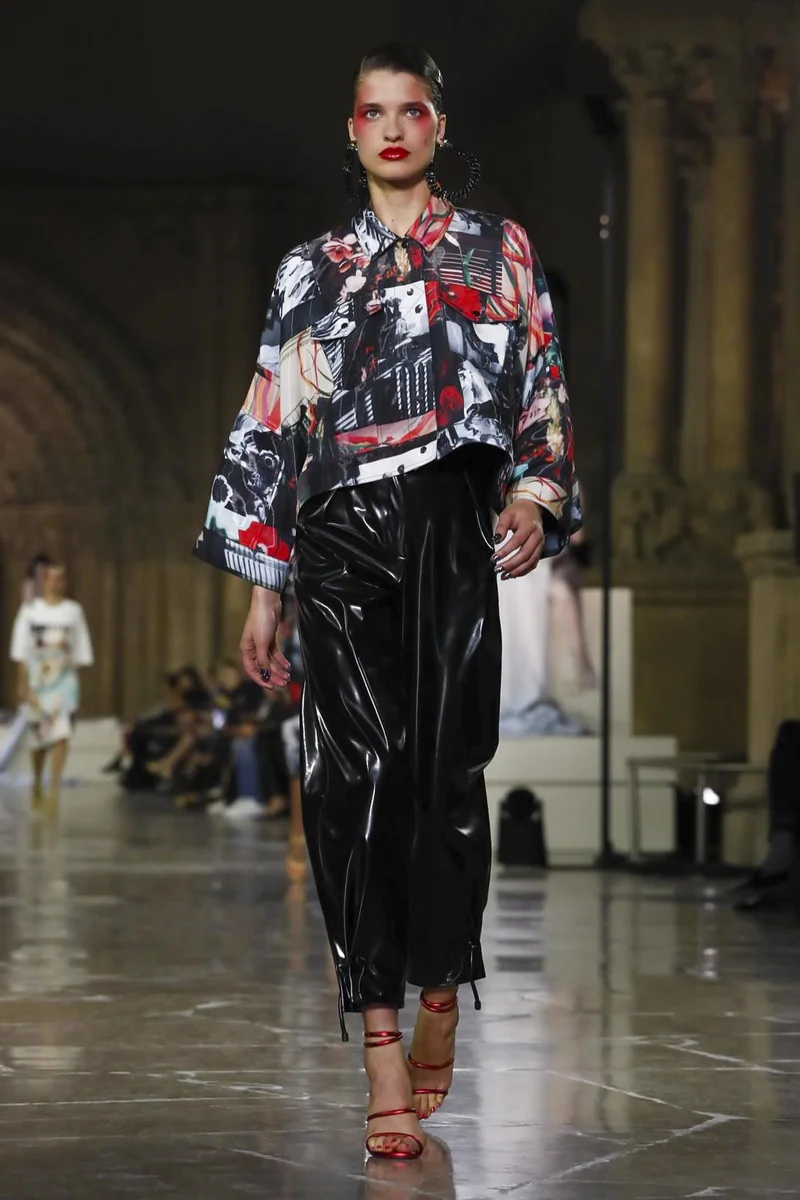 Kenzo-RTW-SS17-Paris-9027-1475607979-bigthumb copy.jpg