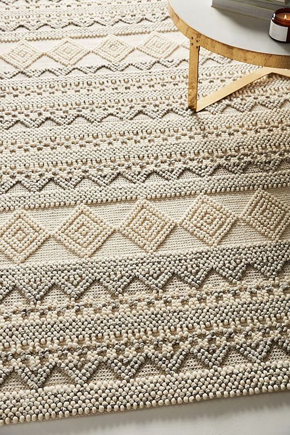 | Anthropologie |