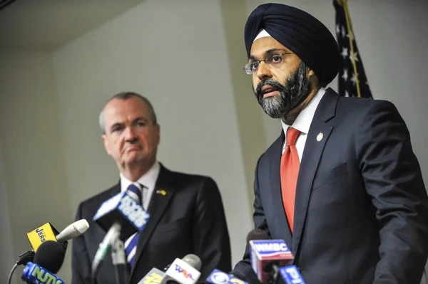 murphy grewal.jpg