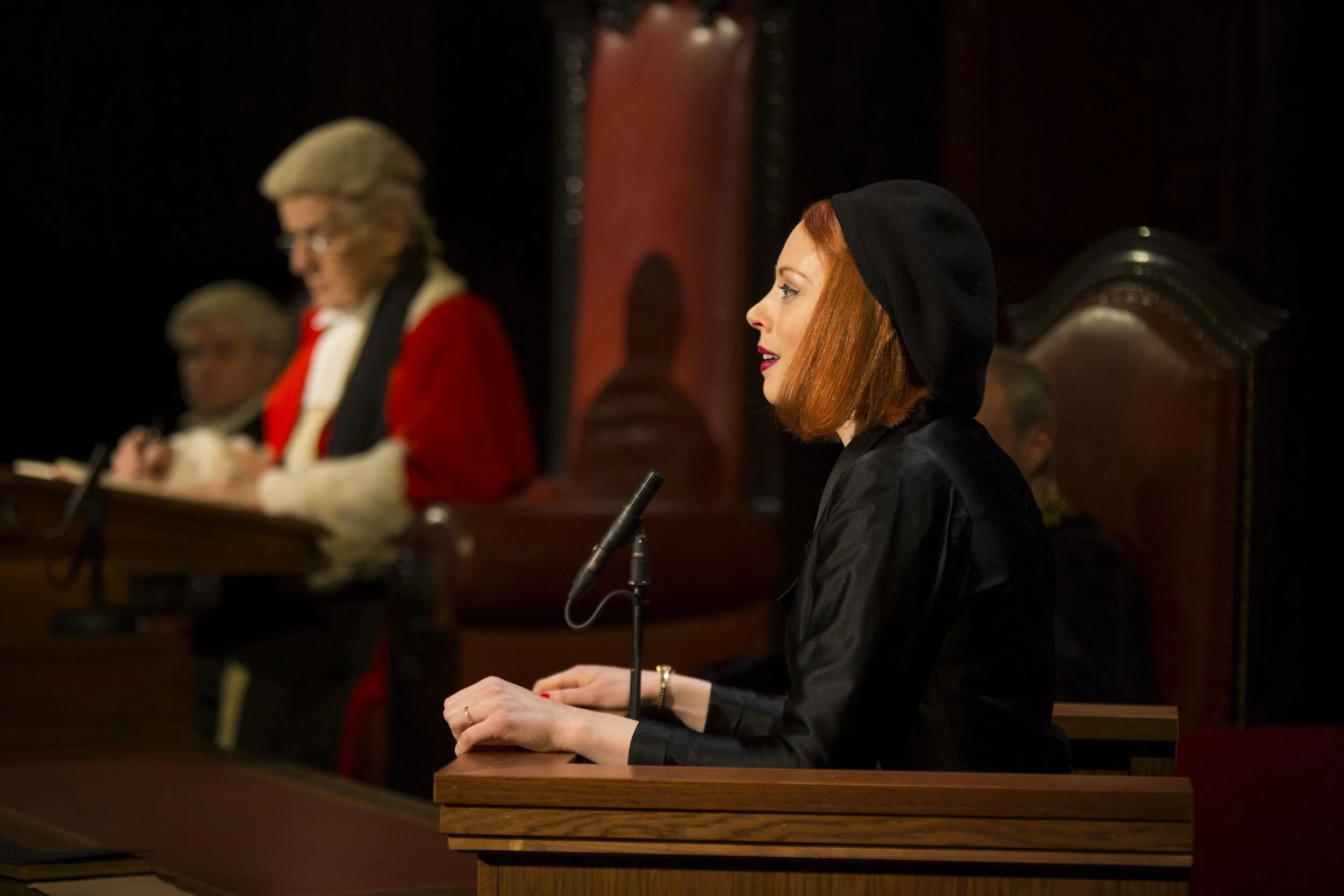 7-Current-cast-in-Witness-for-the-Prosecution-at-London-County-Hall-Credit-Ellie-Kurttz.jpg
