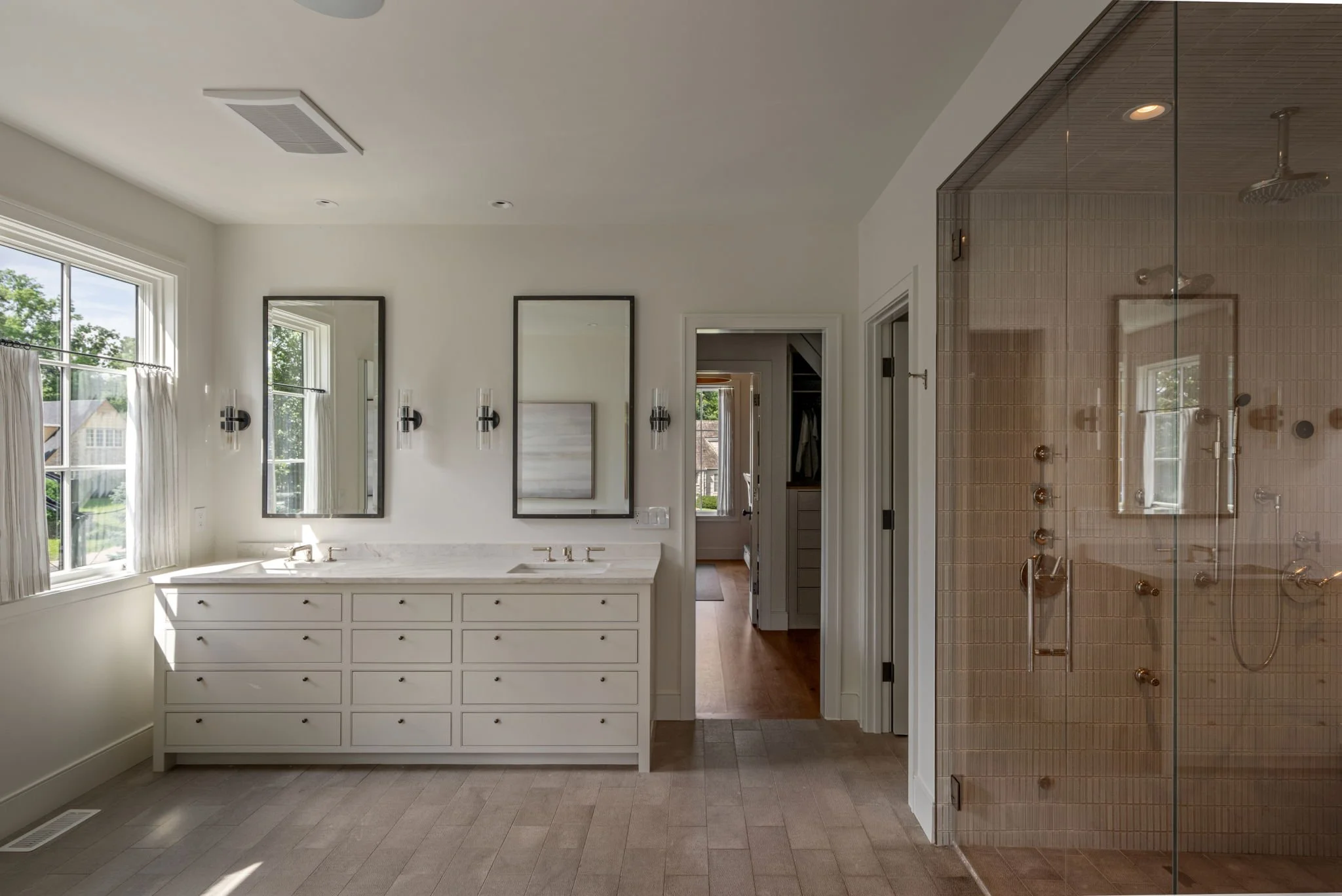 36-web-or-mls-Lakeview Dr-0035.jpg