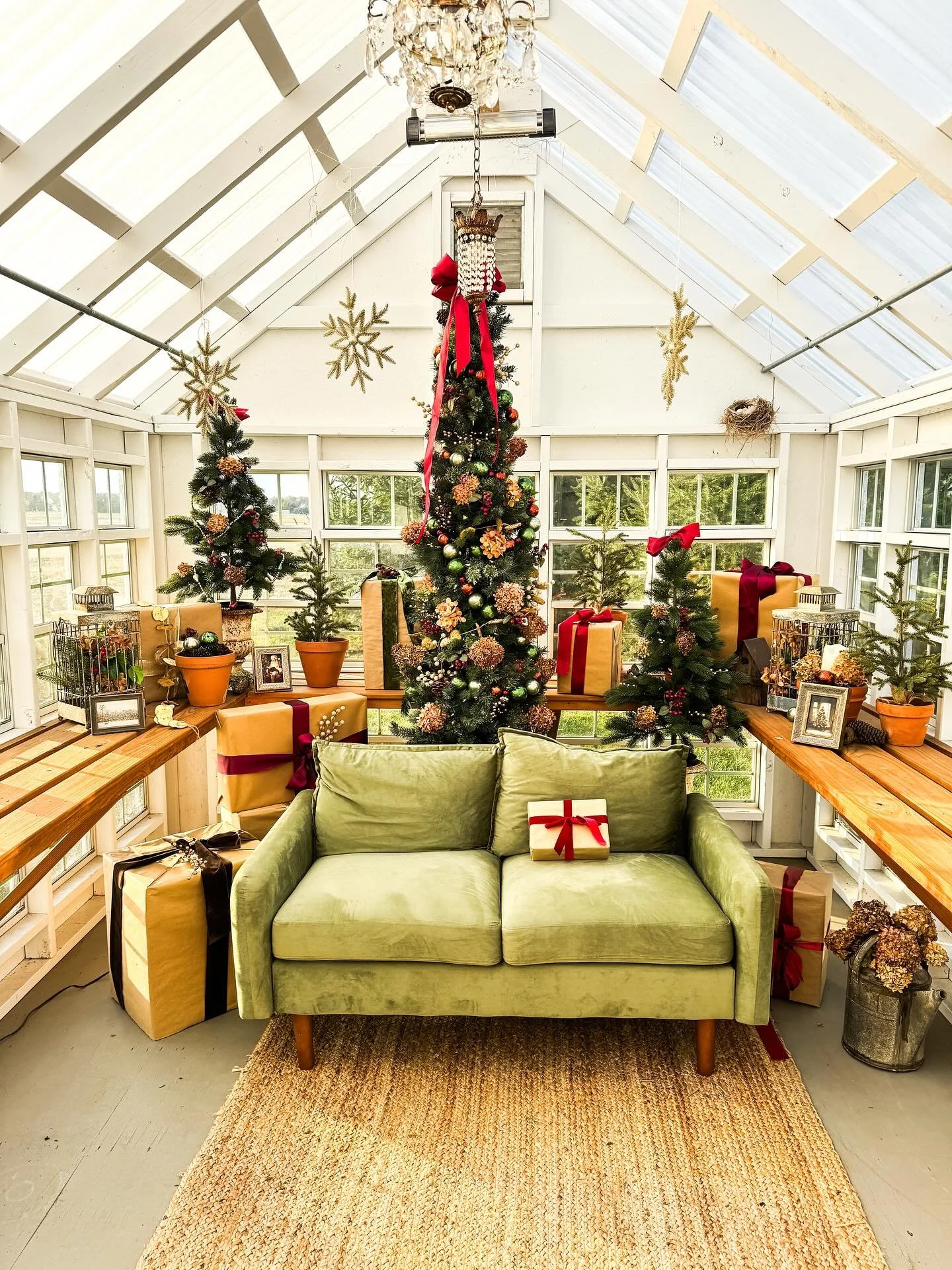 Sneak peaks of holiday greenhouse! 
And our added bonus! 
Greenhouse is ready for Christmas in a rich garden themed holiday look! And this year we have a bonus space if you book greenhouse&hellip; we cleaned out milkshed and it has a fun snowman them