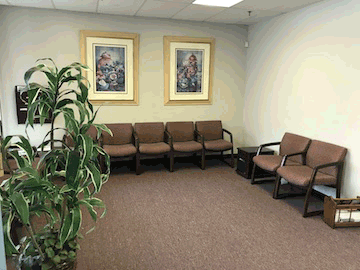 Free Consultation and Exam at progressive orthotics Comfortable and Welcoming office