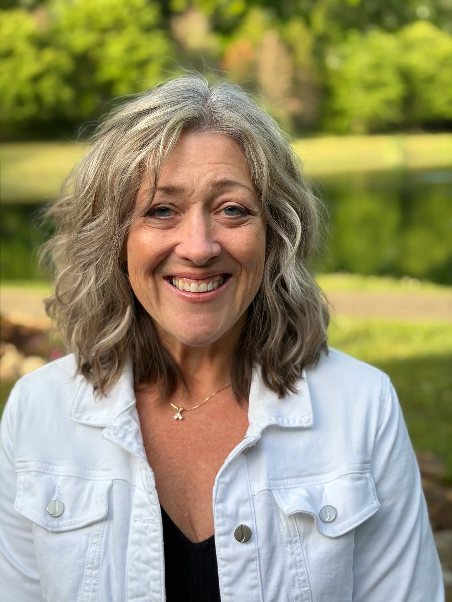 Ashley McLachlan Headshot.JPG