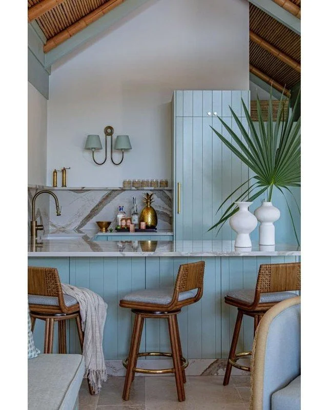 Vases that bring timeless design and an elevated touch to any space. Found in our Riomar location.

#HazelHouse #HazelHouseVeroBeach #RiomarVibes #VeroBeach #LuxuryFurnitureDesign