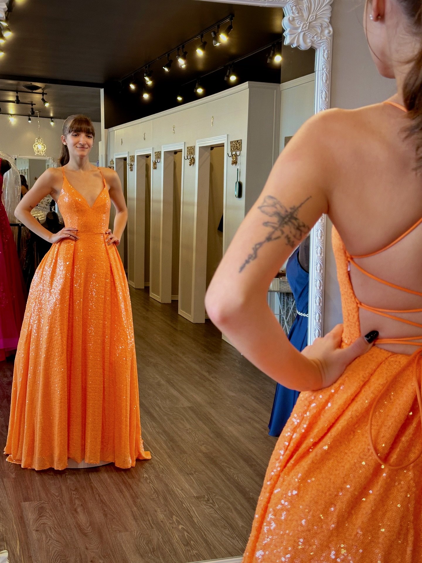 Are you loving this orange ballgown as much as we are? 🧡✨

#believeprom #promdressshopping #spokane #washington #promboutique