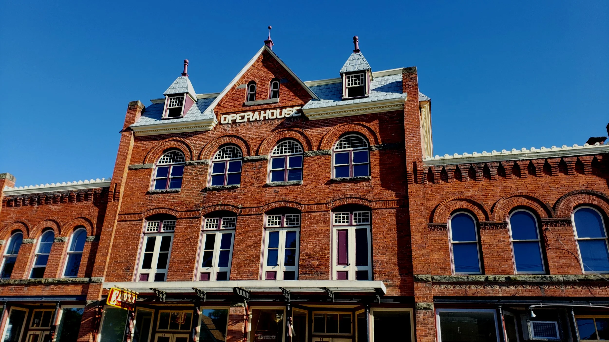 Earlville Opera House