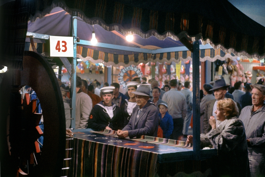 Source: http://www.laurencemillergallery.com/exhibitions/fred-herzog?view=slider#12