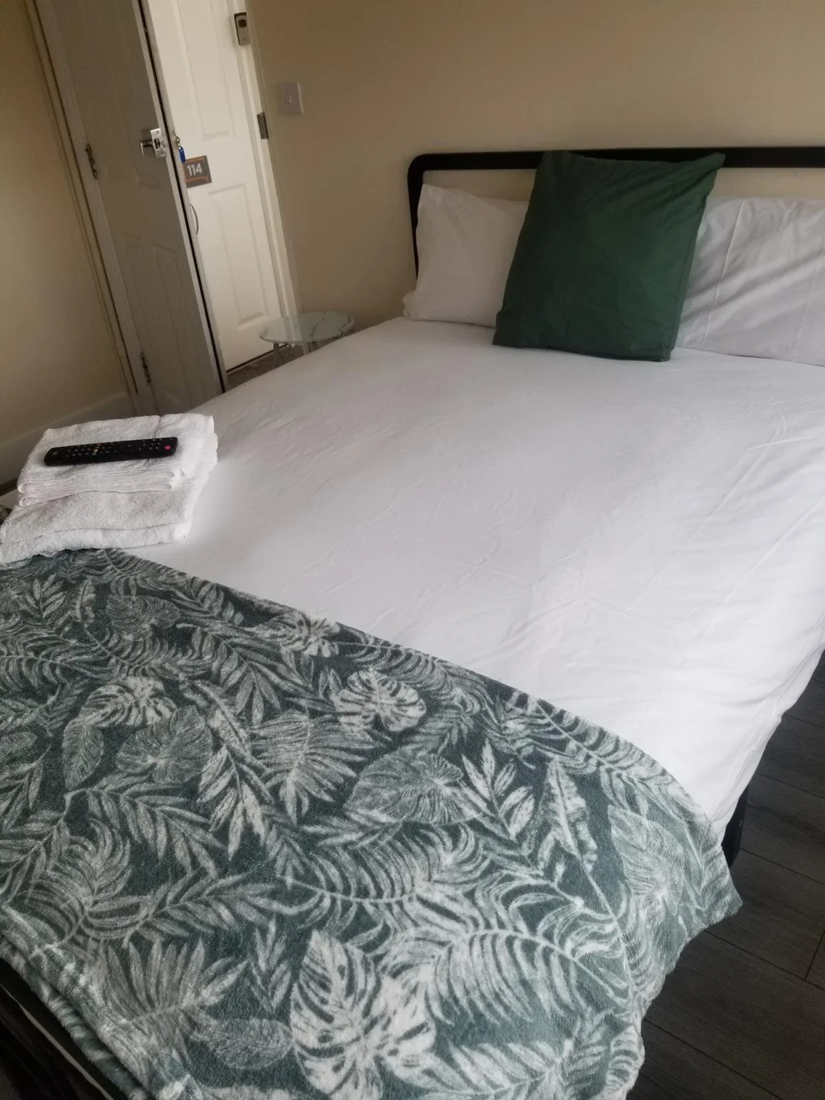 double room at 30. 3.jpg