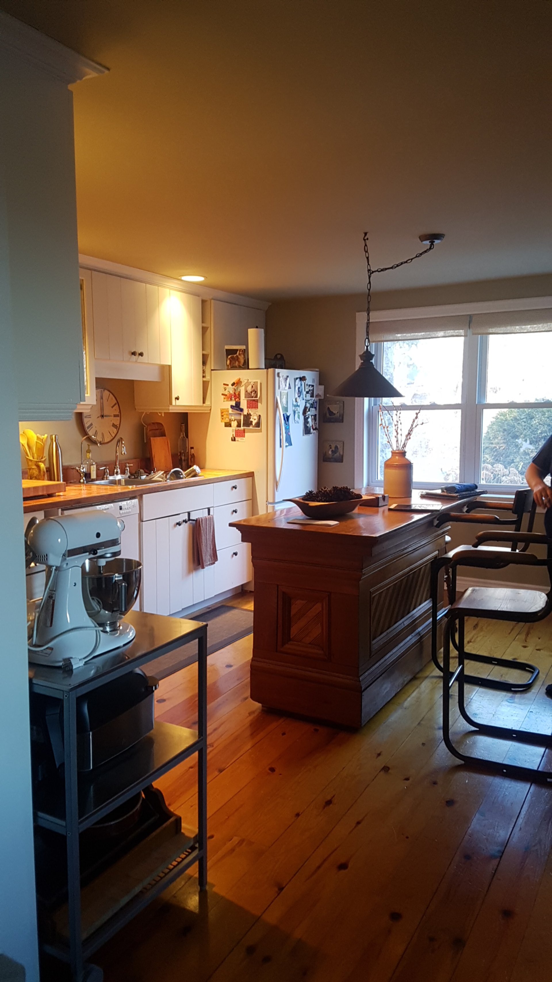 Blending Country Charm with Modern Function in the Kitchen — Multi ...