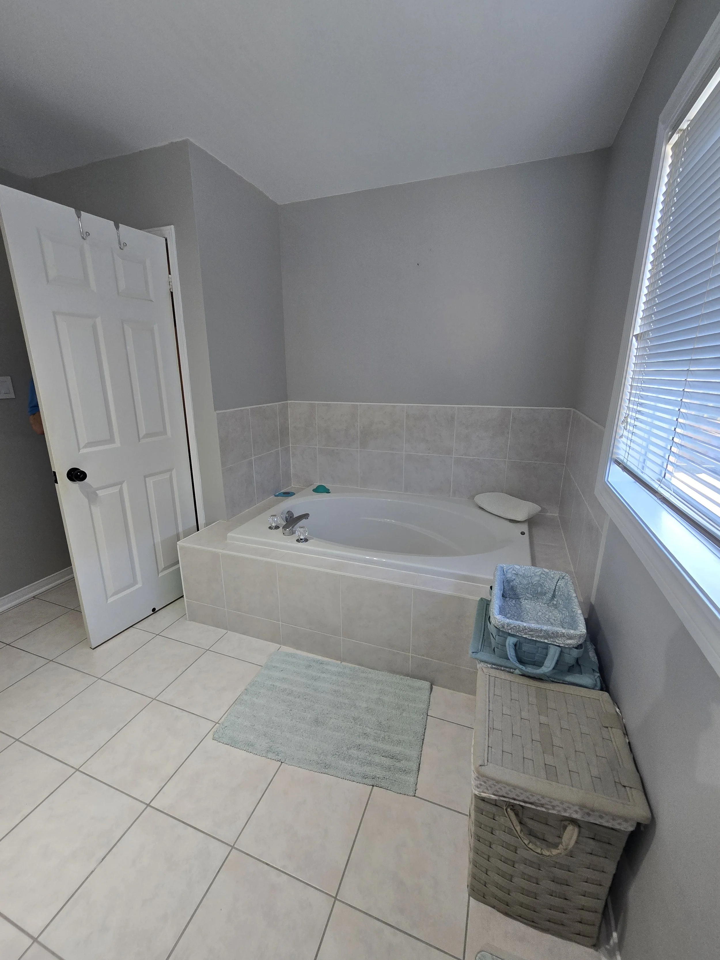 andrew and mz before bathroom (2).jpg