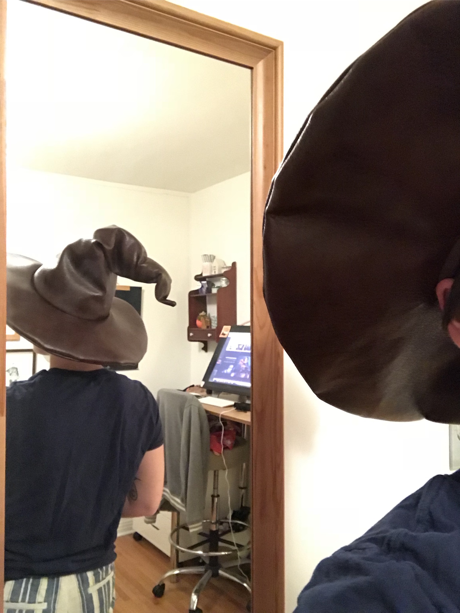 The hat is the same faux leather as the rest of the dress, jacket and shoes, with buckram in the brim and stuffed with polyfill and shaped with wire. I had never made something like this and it was way harder than I thought. The brim didn’t turn out