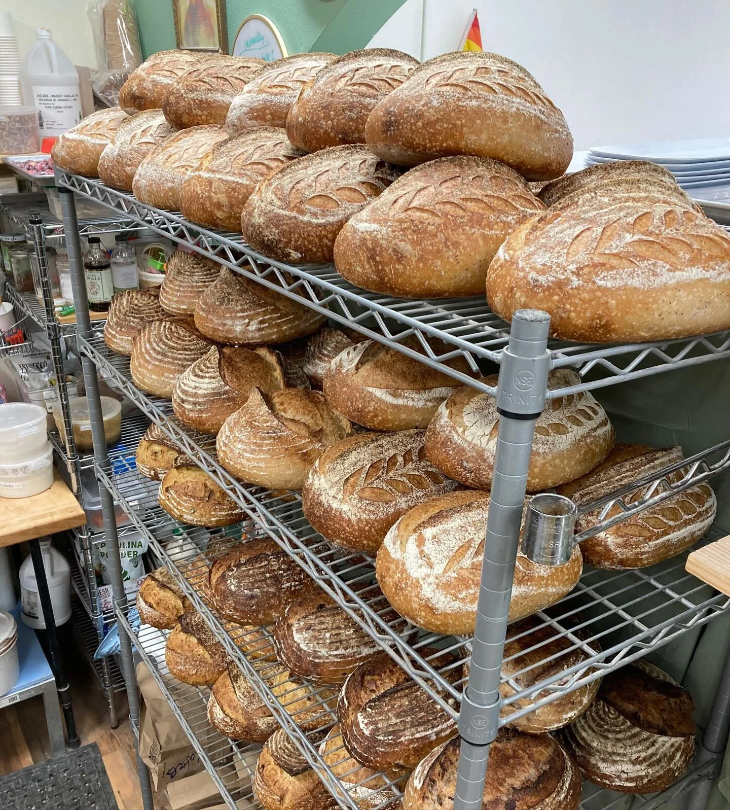 It&rsquo;s not too late to pick up a loaf for your holiday! Open today until 5 pm, and Wednesday until 6pm. 

Bread will be available for walk-ins starting at 10 am tomorrow.
We will have a limited number of pies, quiche and breakfast pastries availa