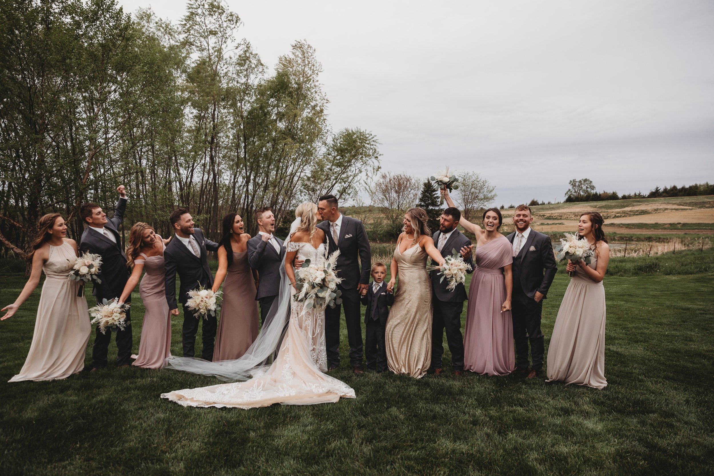 Goodenkauf_bridal party_-64.jpg