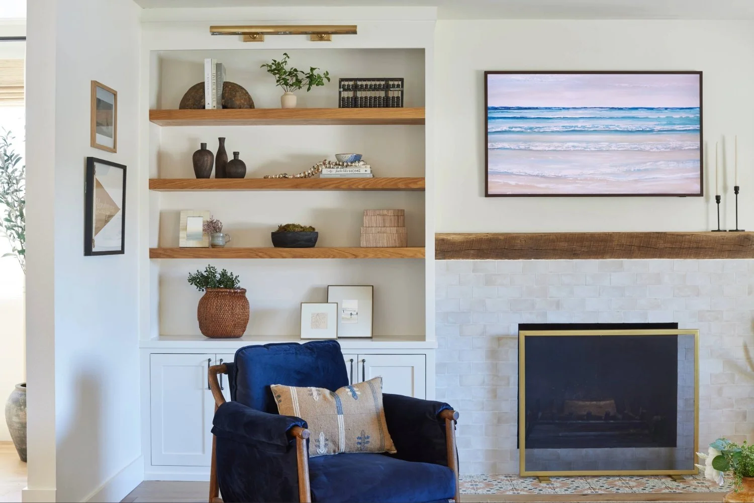 Casual yet curated modern luxury interiors with a natural, warm, textured aesthetic.