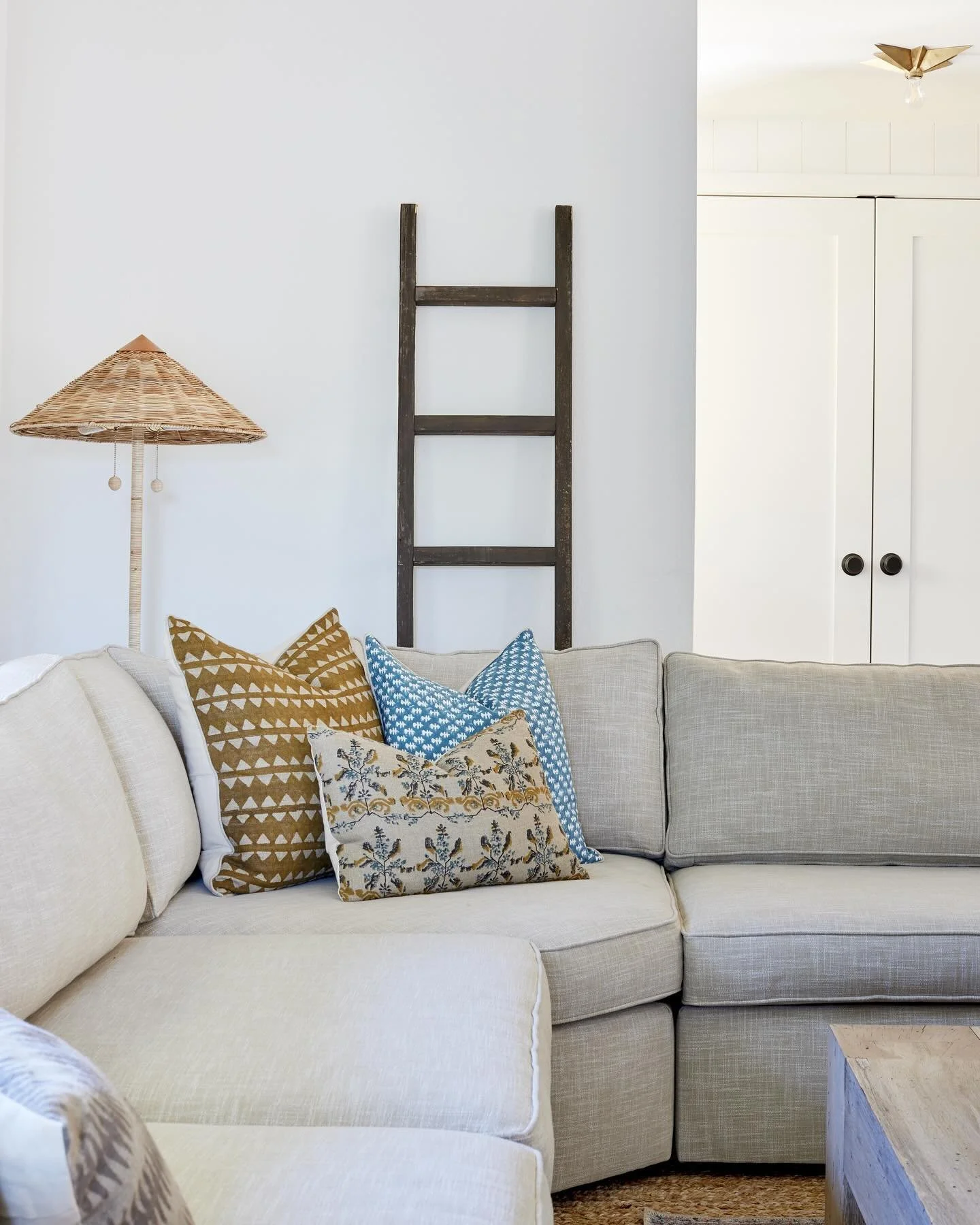 A little cozy corner couch moment ✨

📸: @jessicajalexander