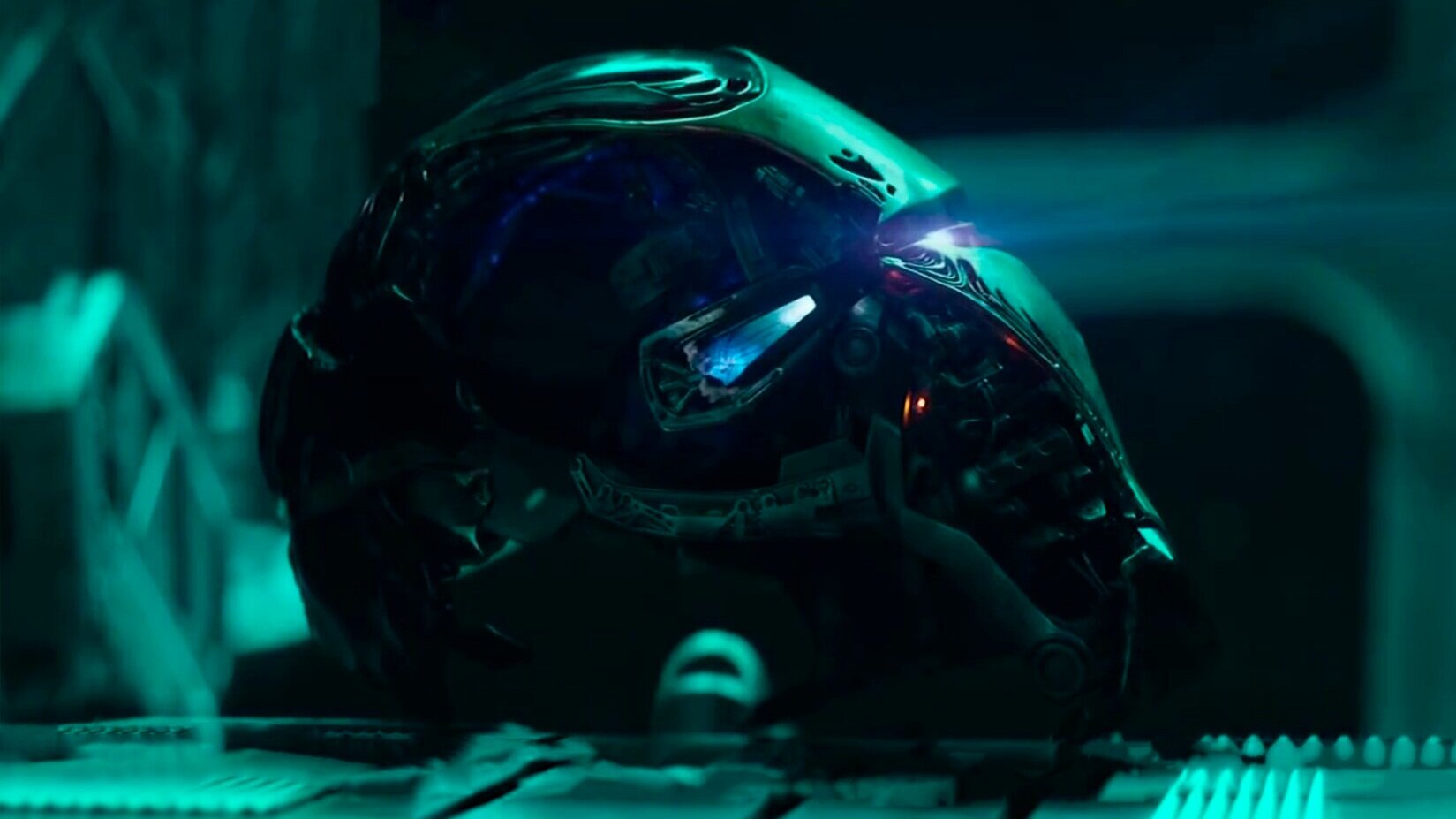 wallpapersden.com_iron-man-helmet-from-avengers-endgame_3840x2160.jpg